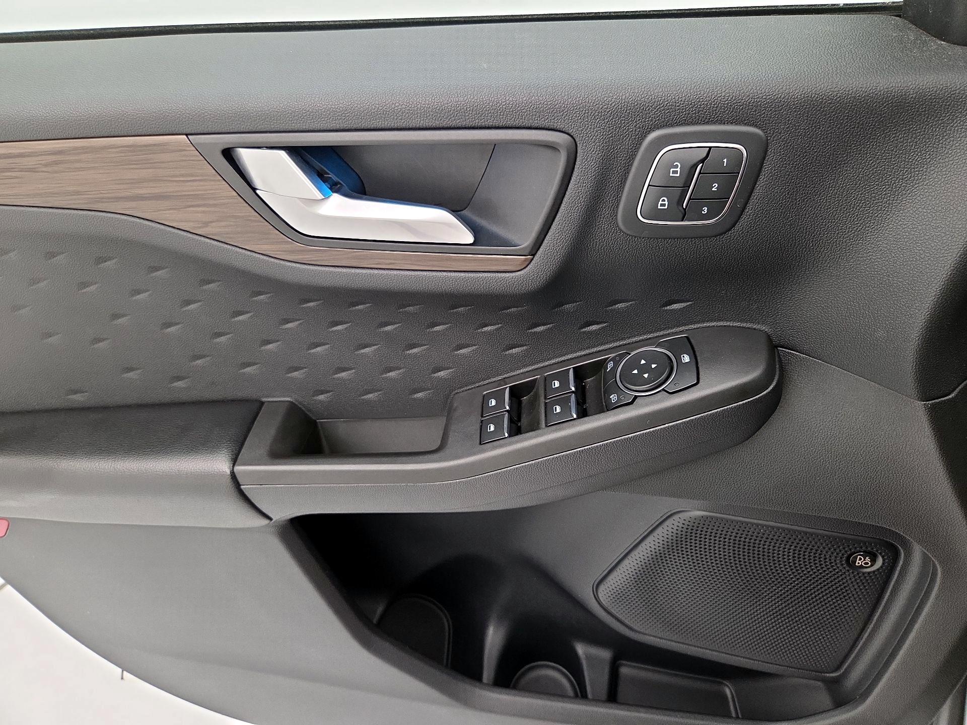 Thumbnail: 2020 Ford Escape - 12