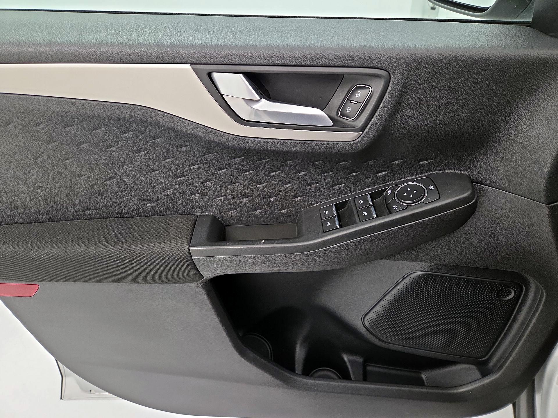Thumbnail: 2020 Ford Escape - 12