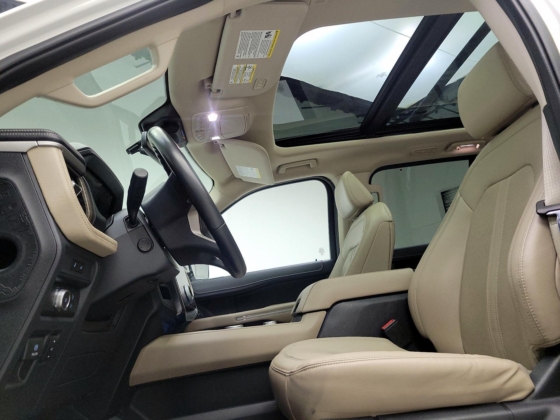 Thumbnail: 2022 Ford Expedition - 20