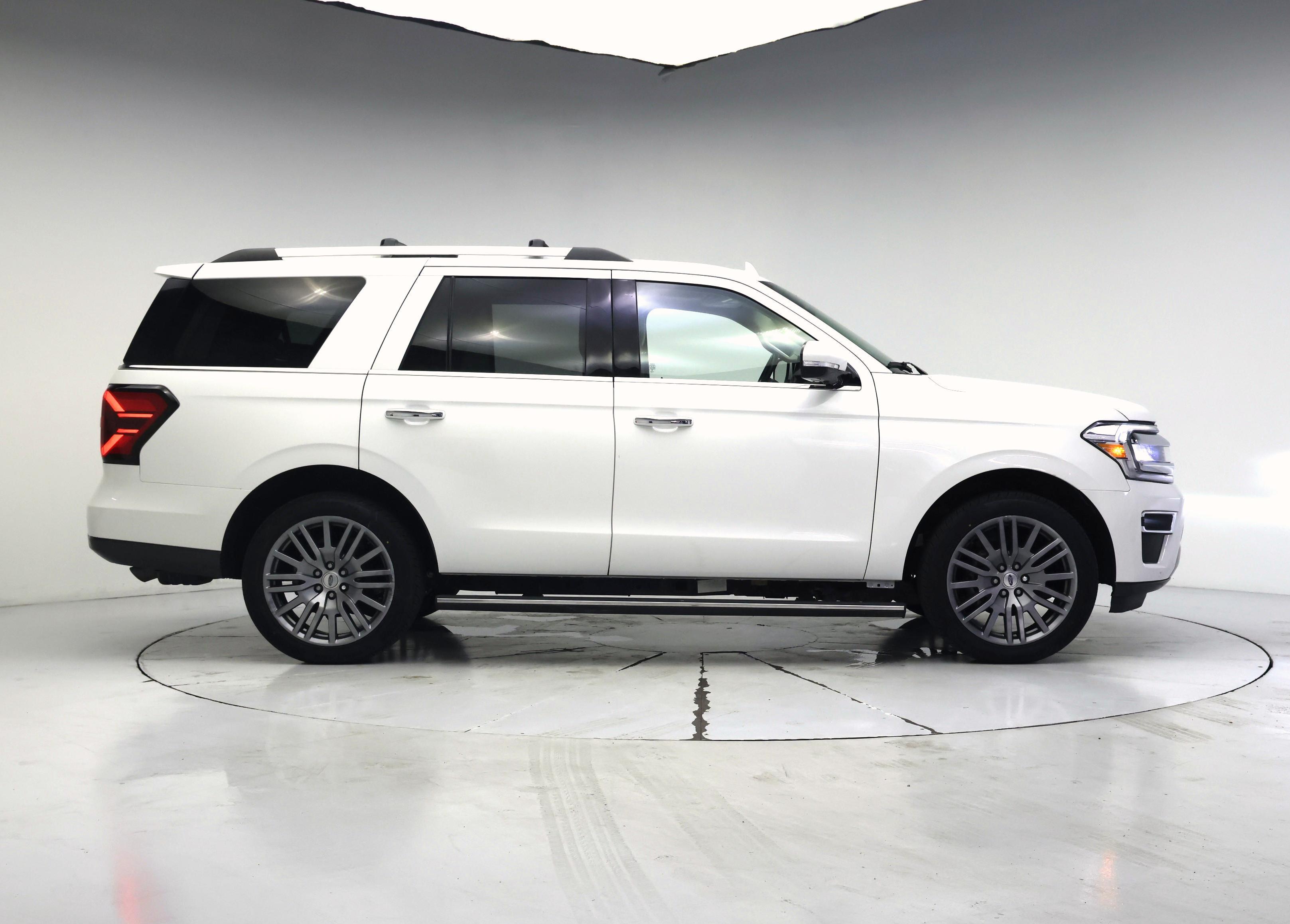 Thumbnail: 2022 Ford Expedition - 7