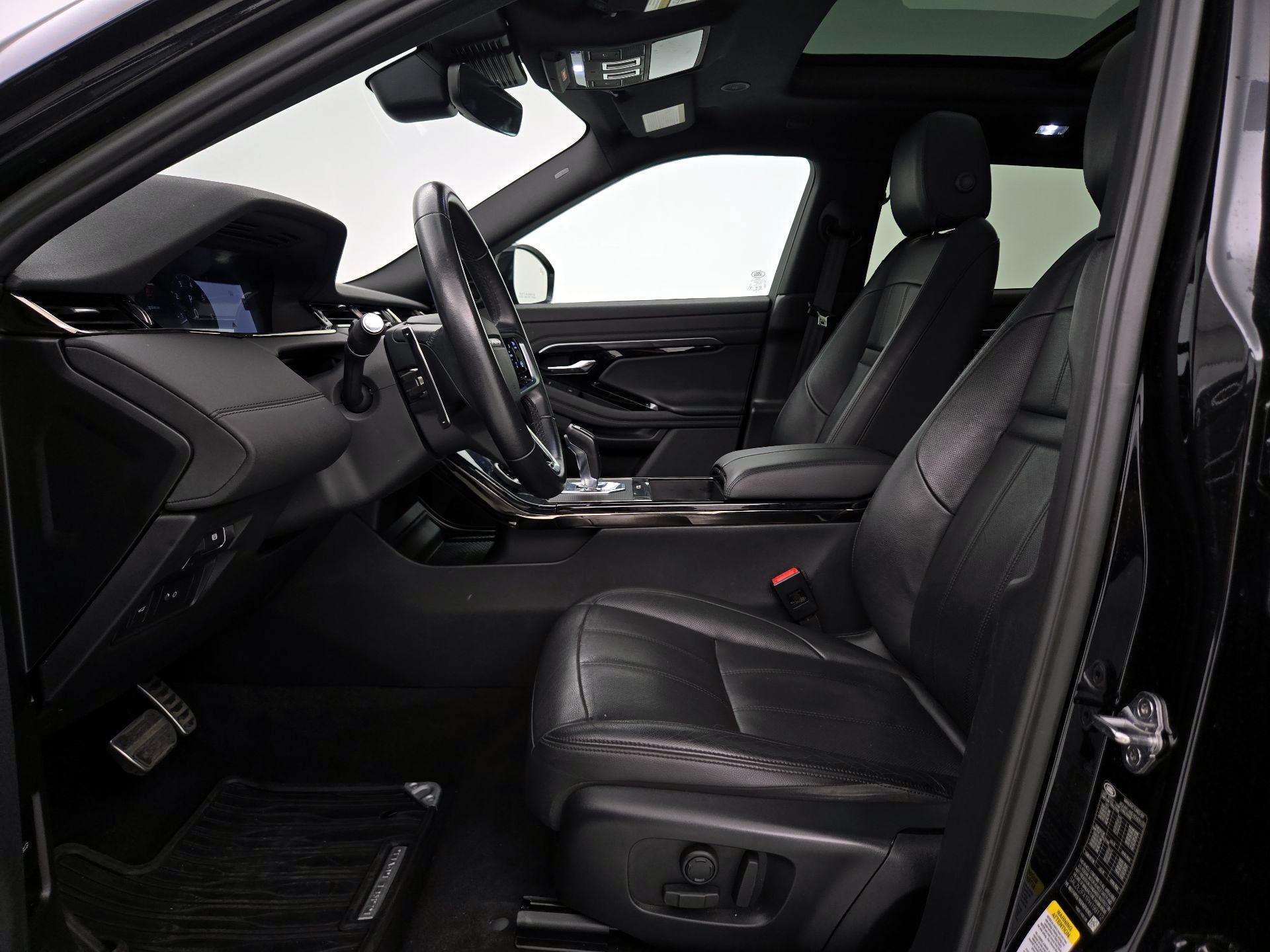 Thumbnail: 2023 Land Rover Range Rover Evoque - 11