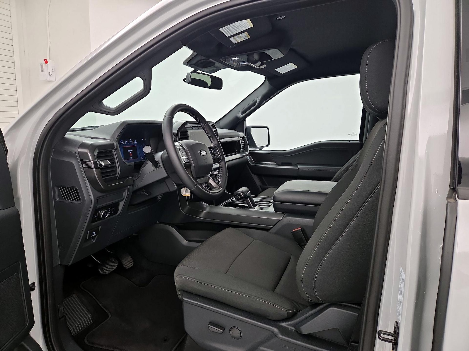 2024 Ford F-150 XLT - Photo 12