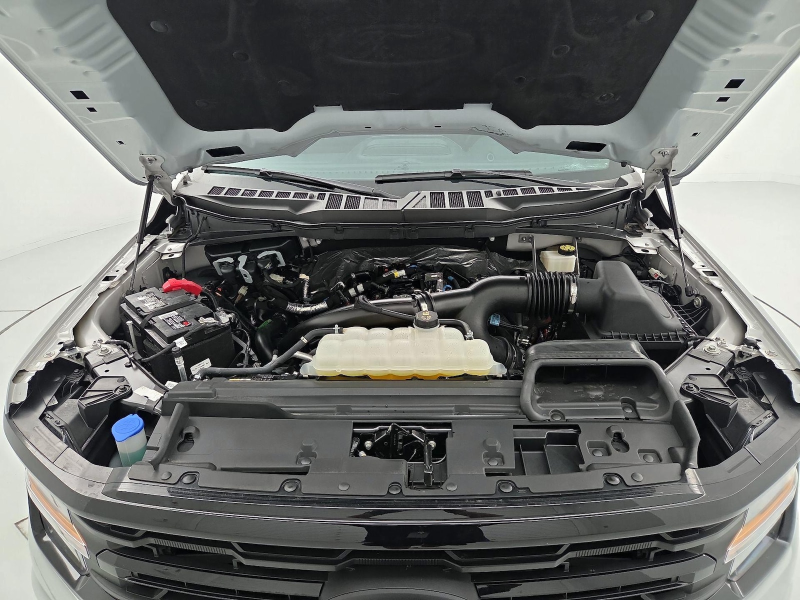 2024 Ford F-150 XLT - Photo 23