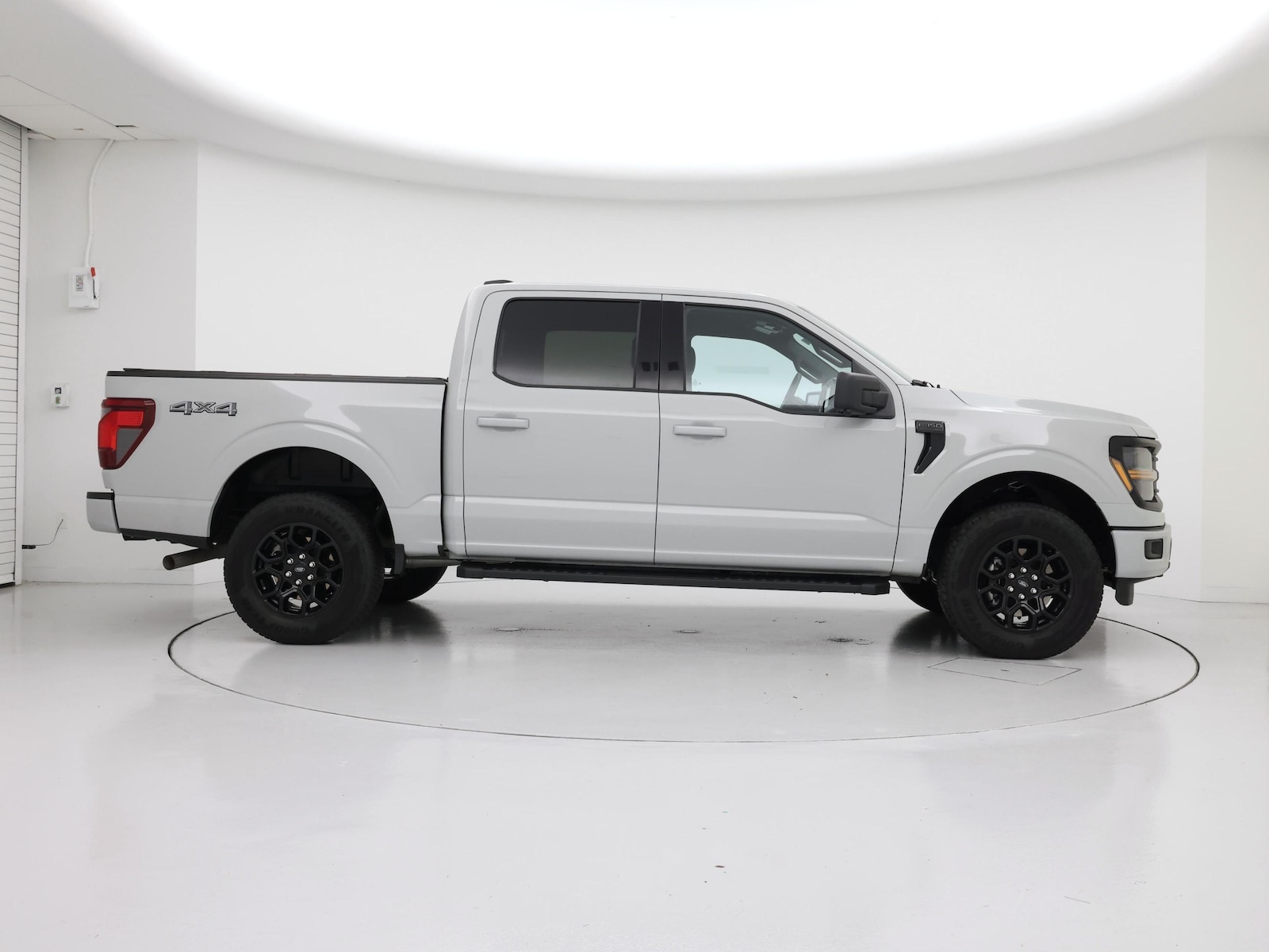 2024 Ford F-150 XLT - Photo 8