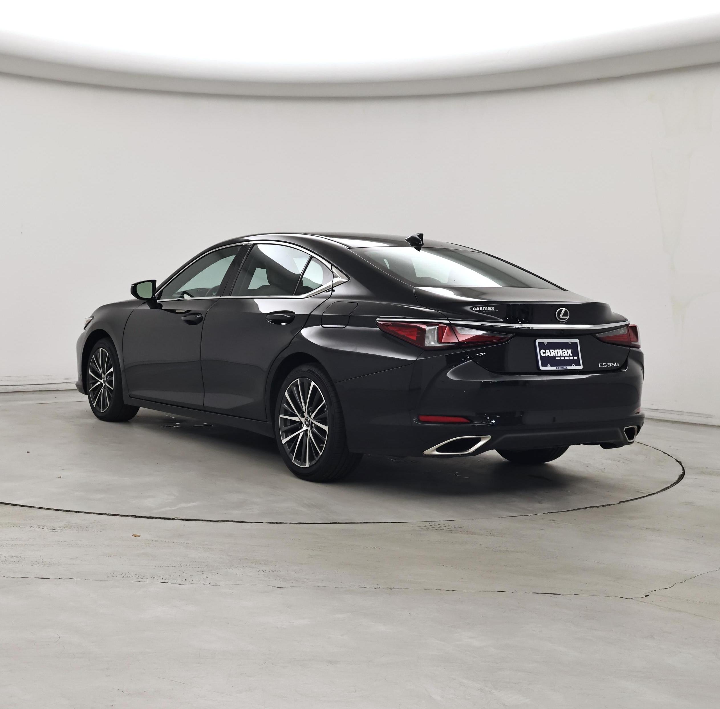 Thumbnail: 2023 Lexus ES - 2