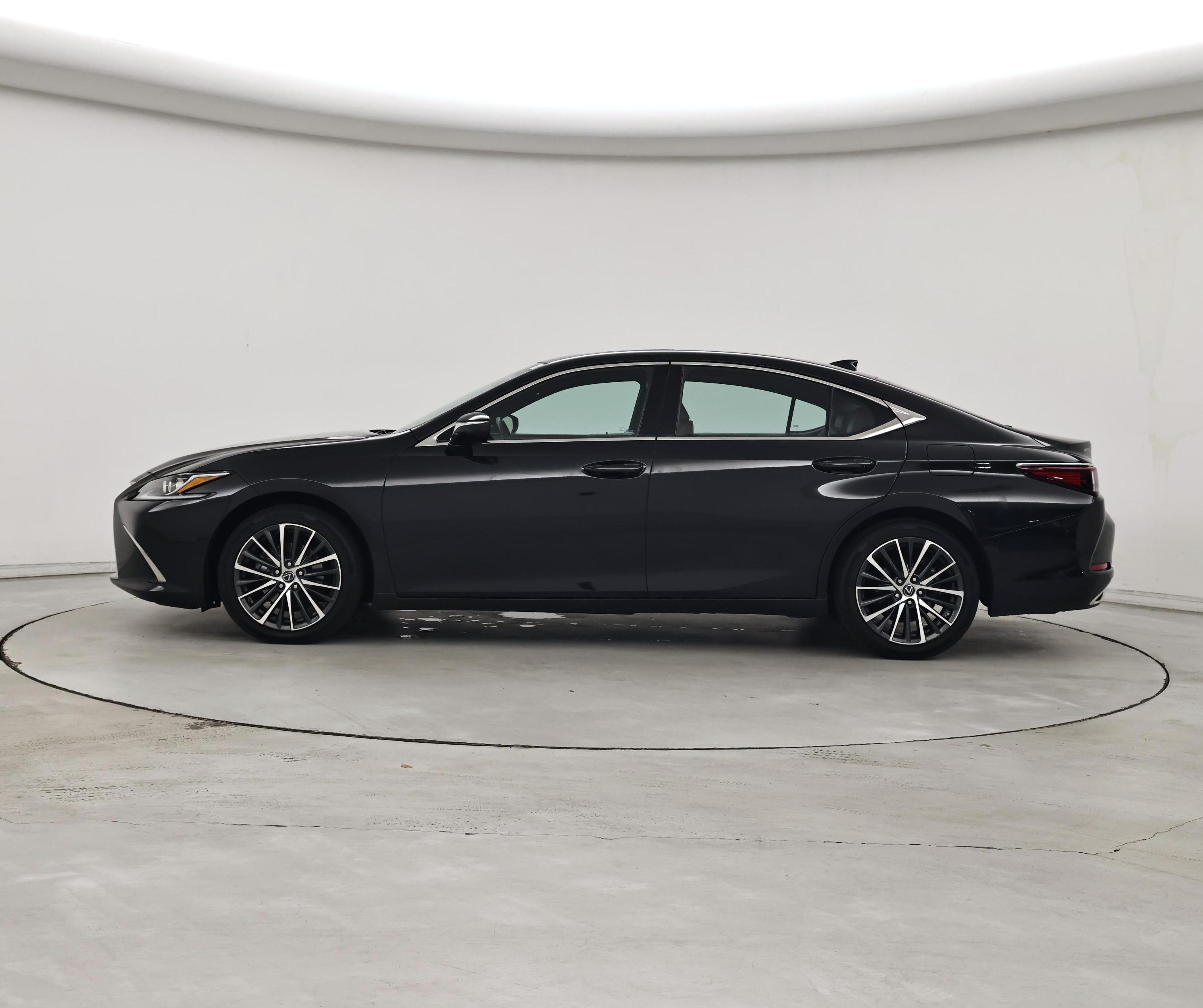 Thumbnail: 2023 Lexus ES - 3
