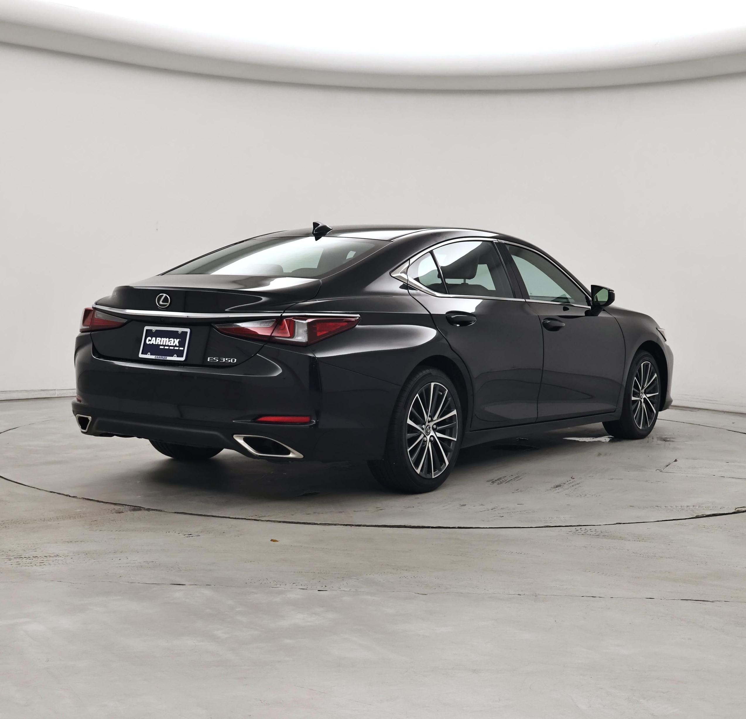 Thumbnail: 2023 Lexus ES - 8