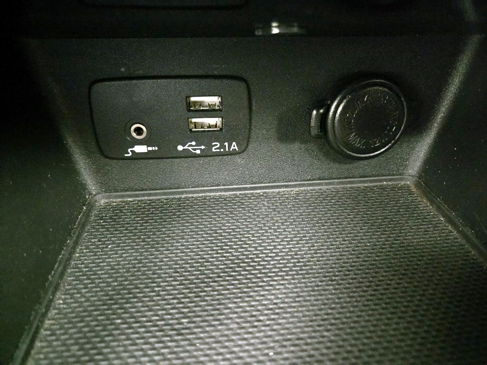 2023 Subaru Forester Premium - Photo 19