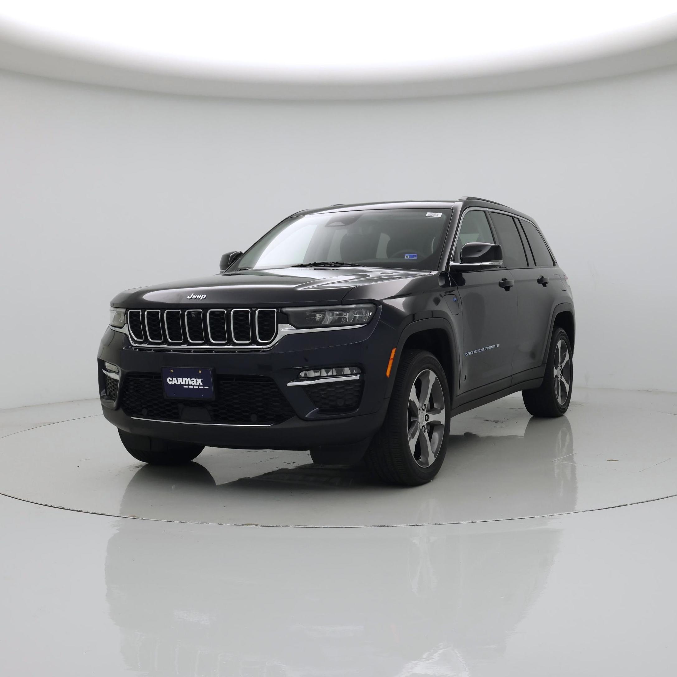 Thumbnail: 2023 Jeep Grand Cherokee - 4