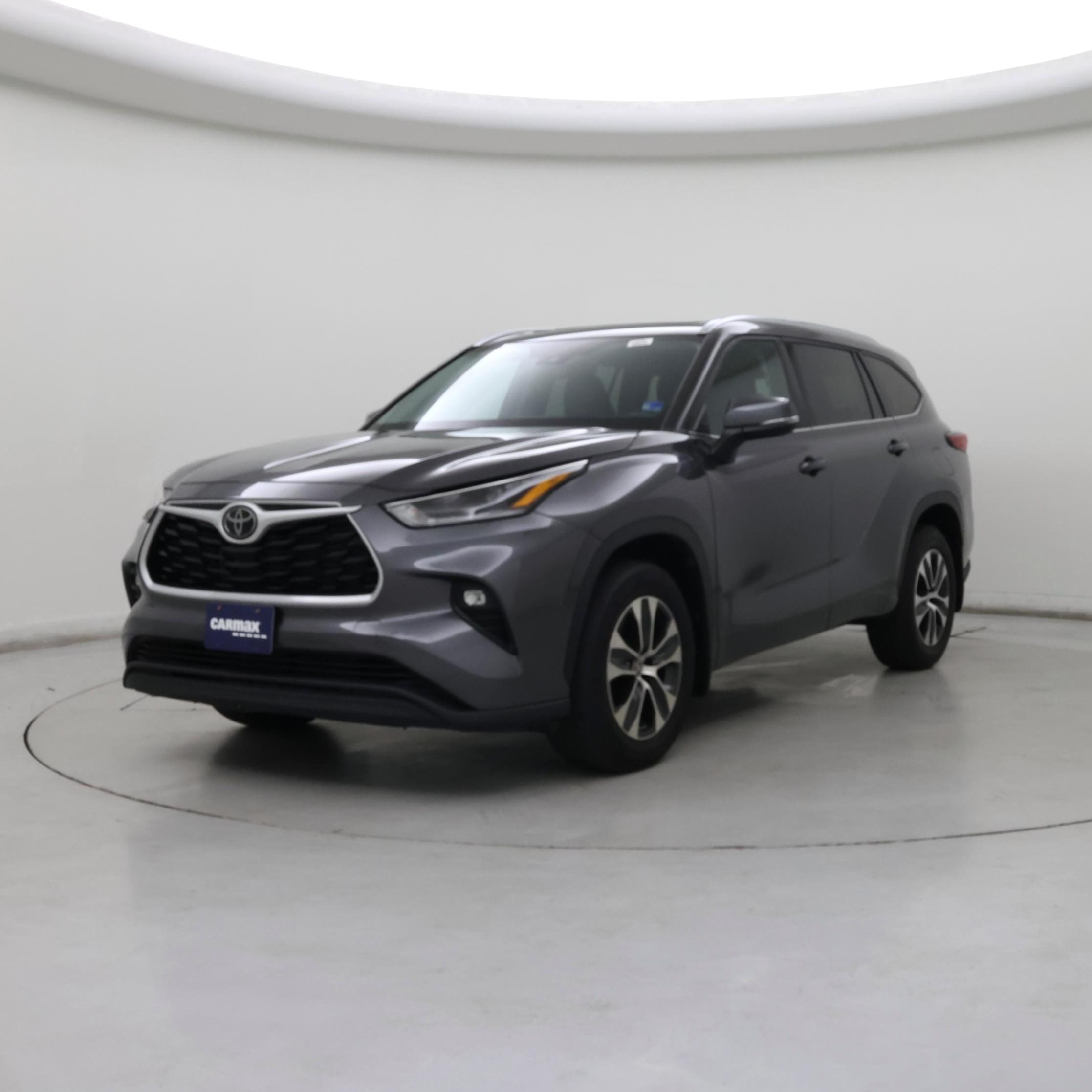 Thumbnail: 2021 Toyota Highlander - 4