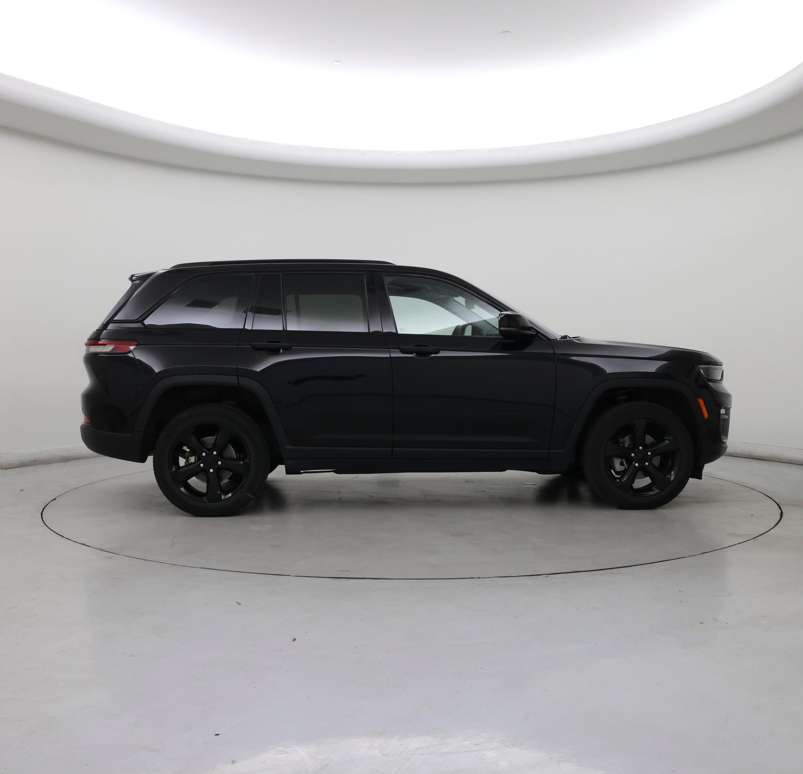 Thumbnail: 2023 Jeep Grand Cherokee - 7