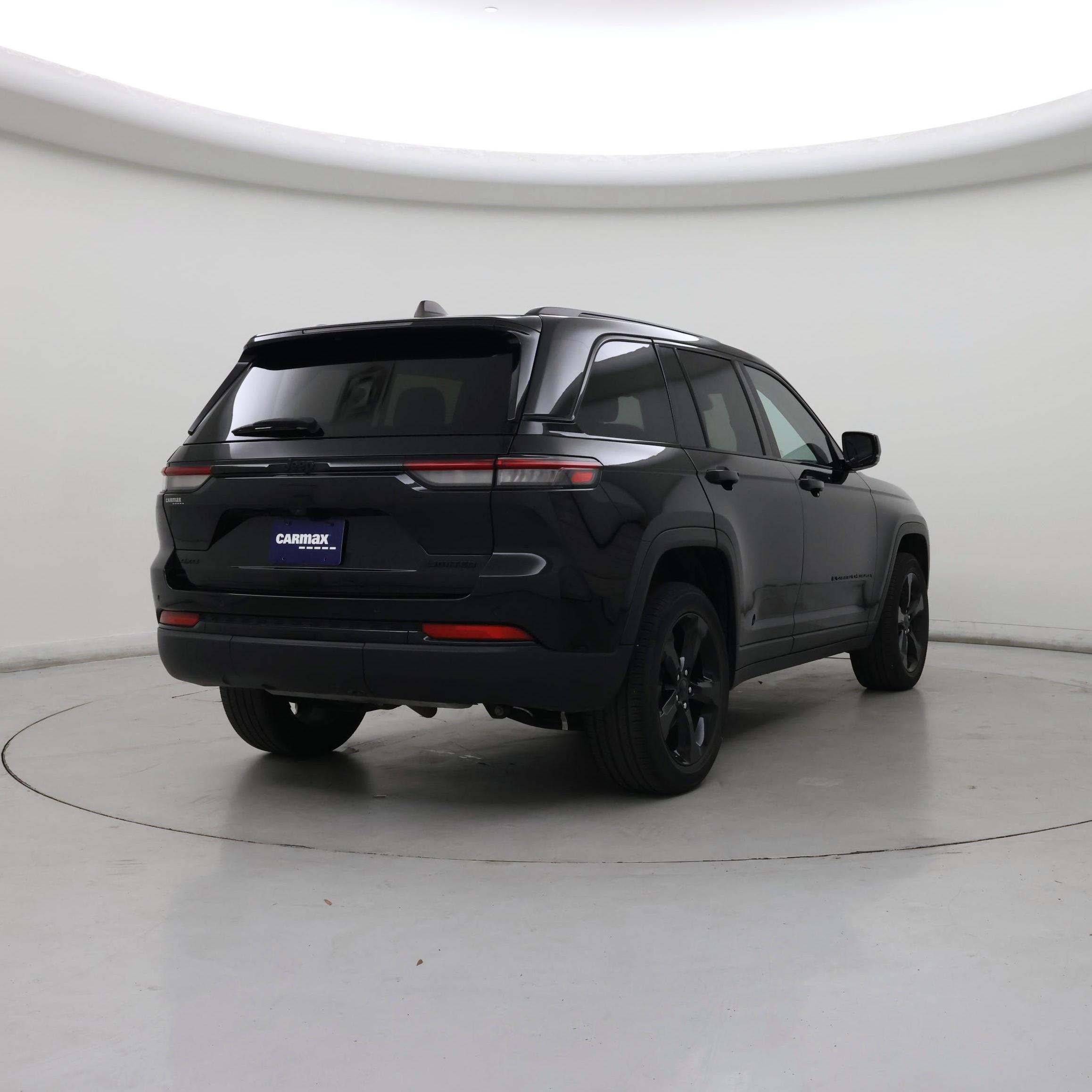 Thumbnail: 2023 Jeep Grand Cherokee - 8