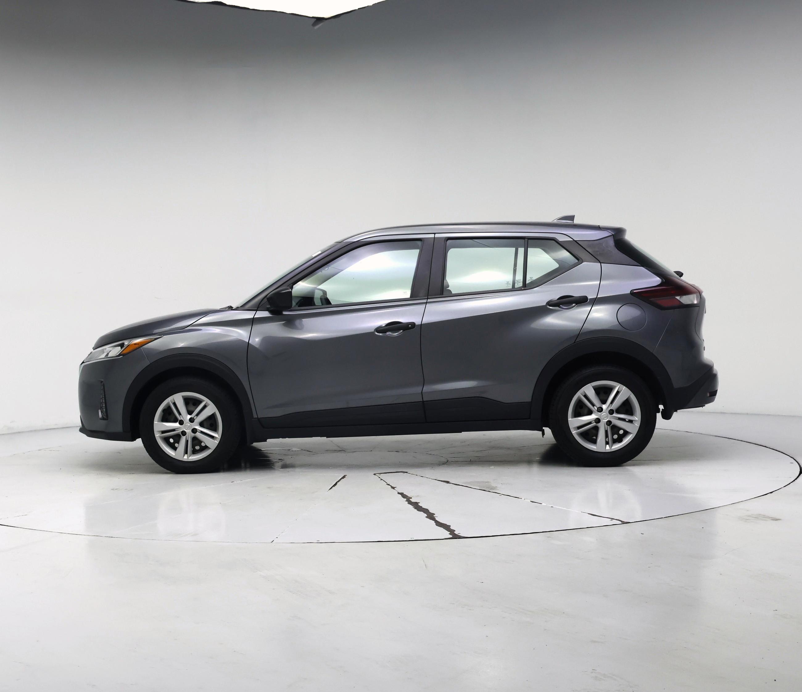 Thumbnail: 2023 Nissan Kicks - 3