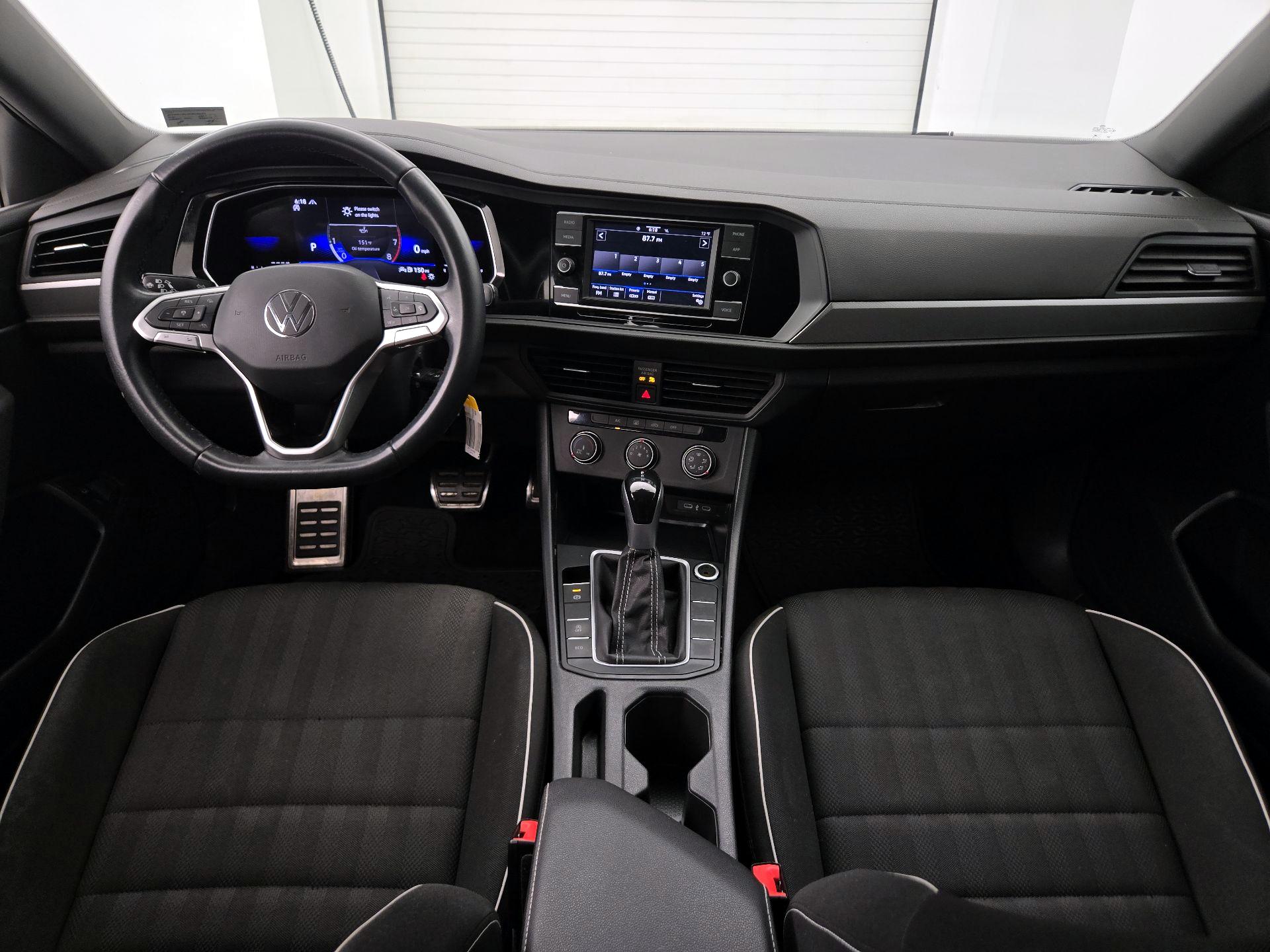 Thumbnail: 2023 Volkswagen Jetta - 9