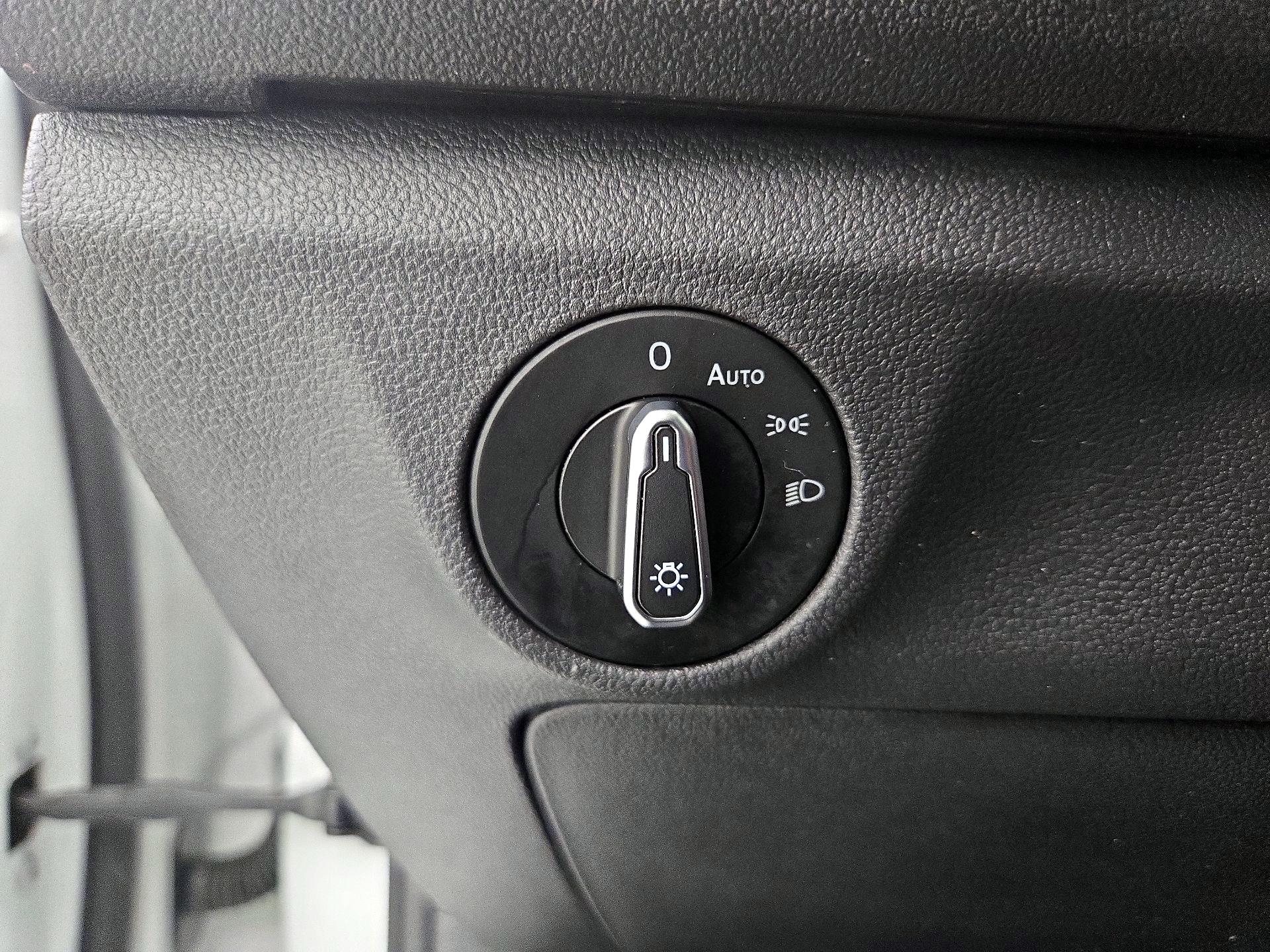 Thumbnail: 2023 Volkswagen Jetta - 13