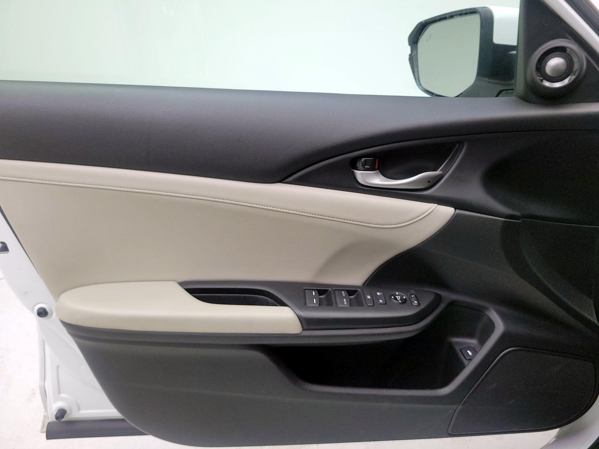 Thumbnail: 2022 Honda Insight - 12