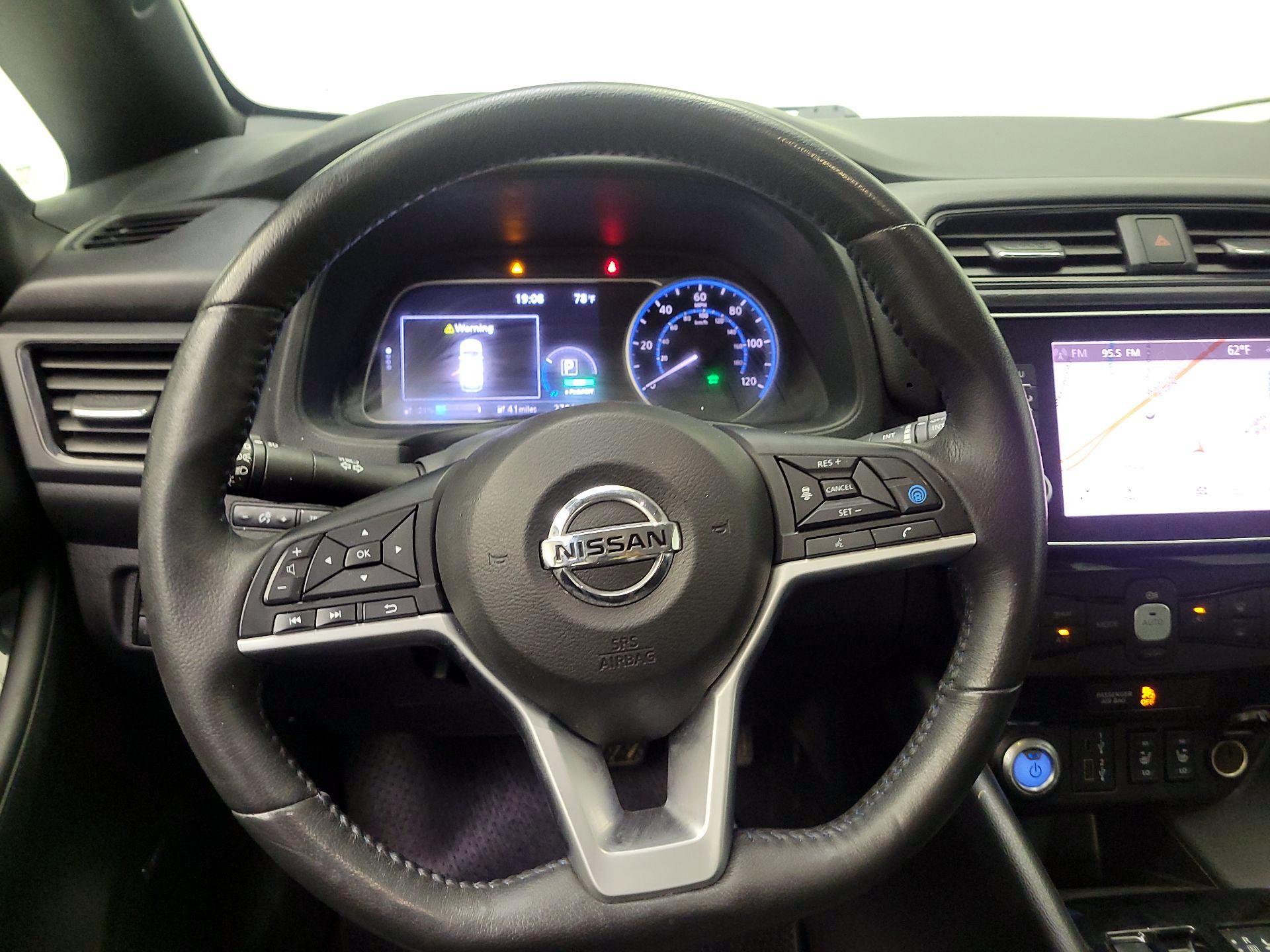 Thumbnail: 2021 Nissan Leaf - 10