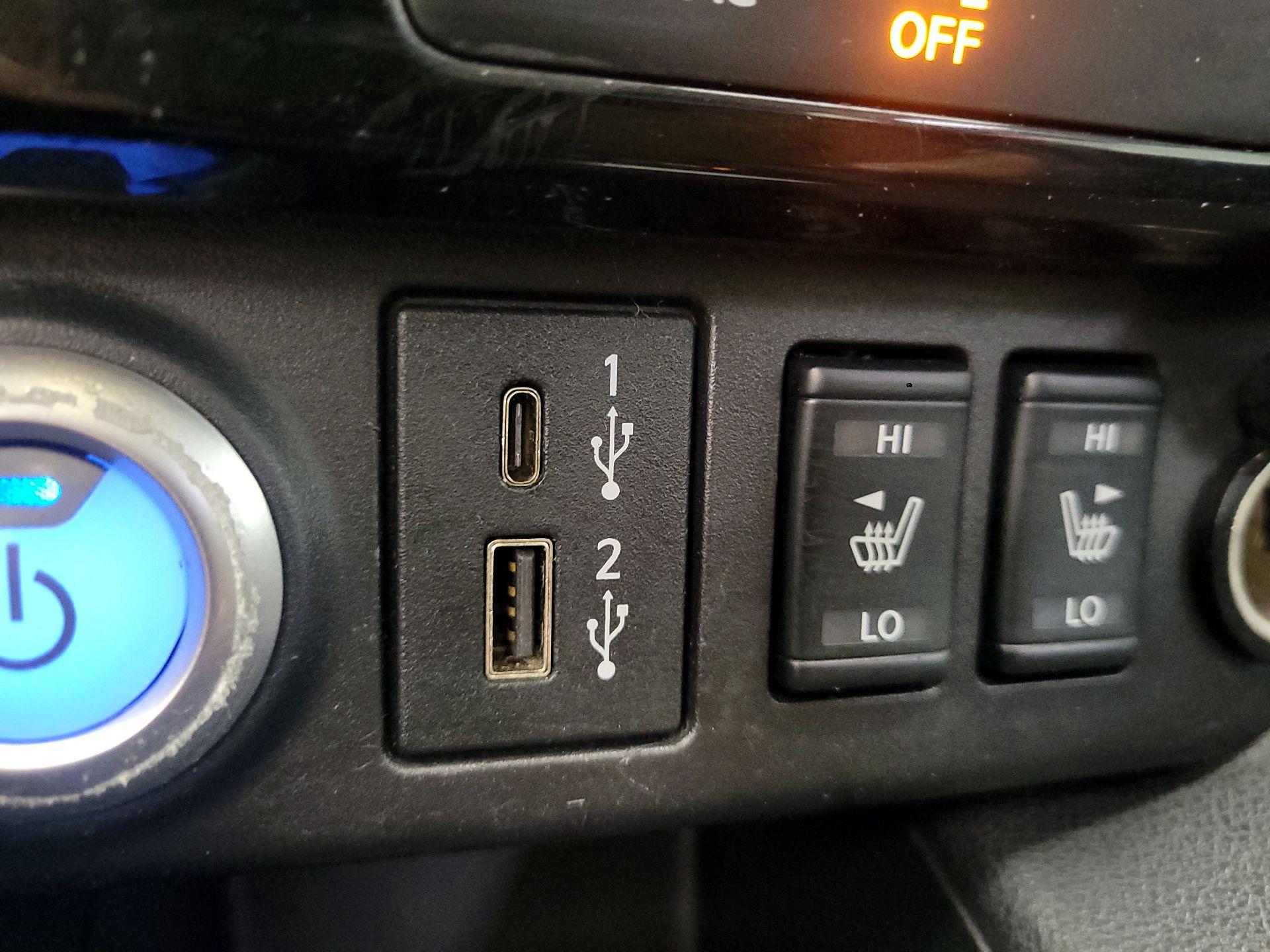Thumbnail: 2021 Nissan Leaf - 19