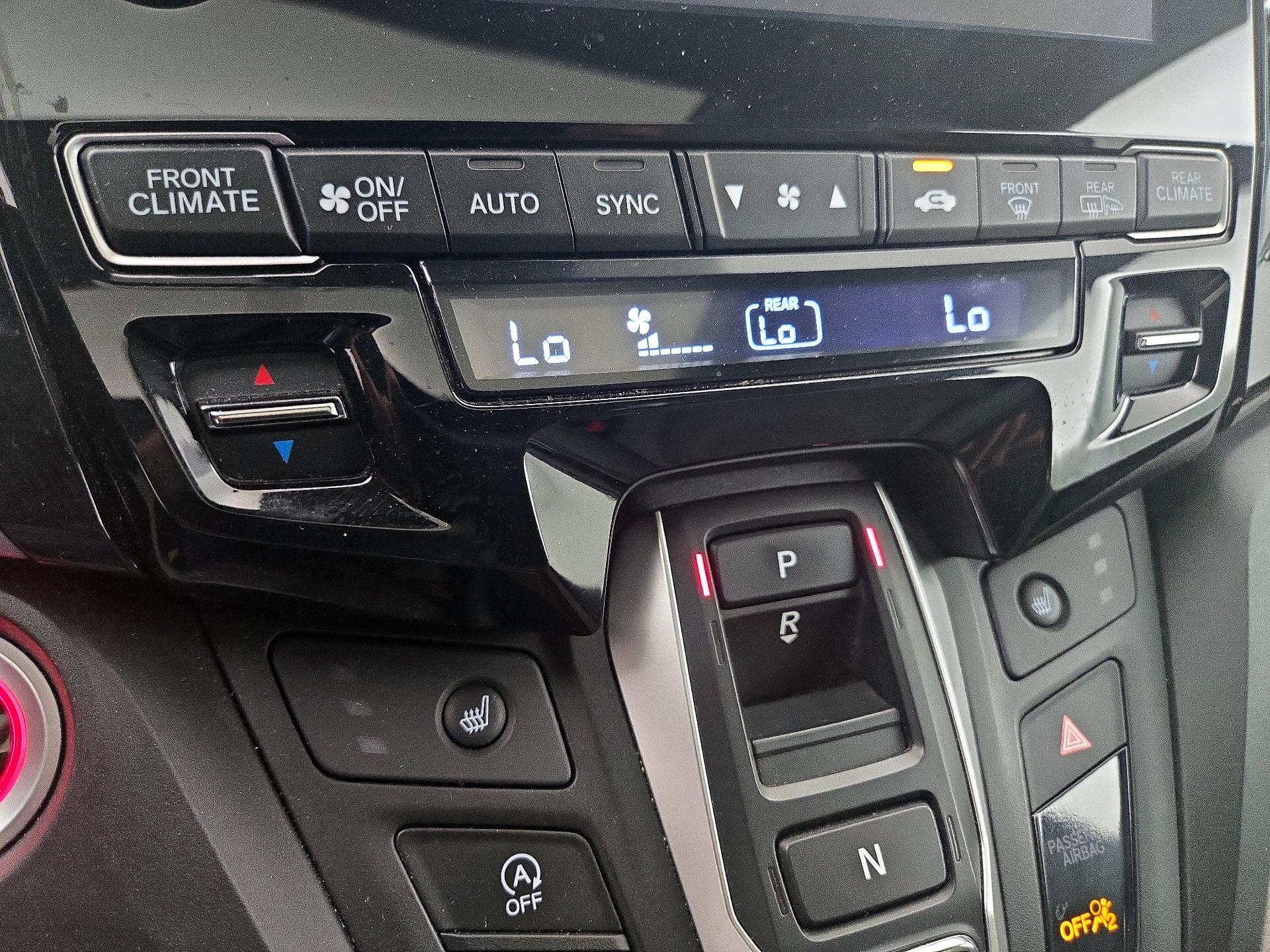 Thumbnail: 2023 Honda Odyssey - 16