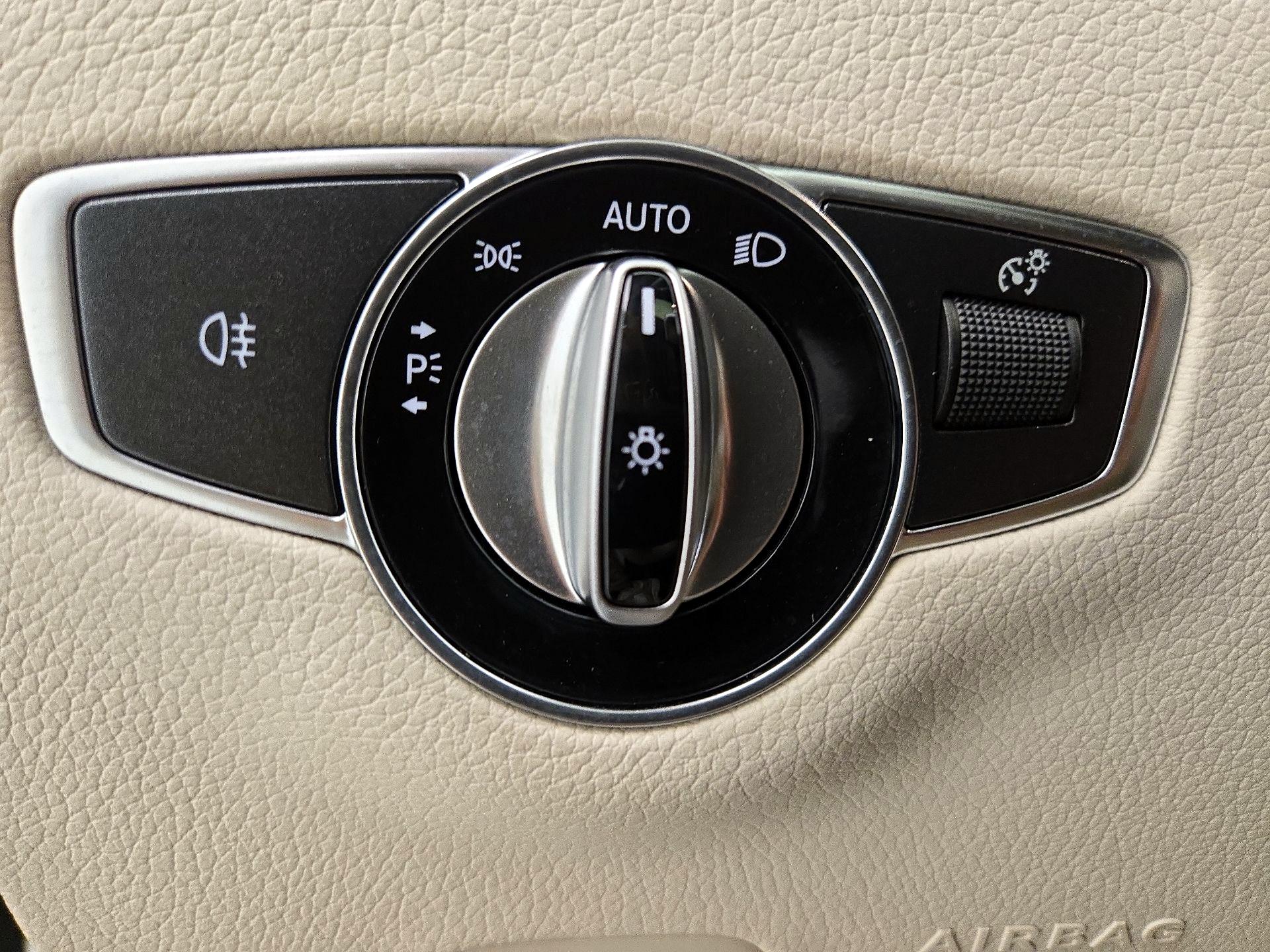 Thumbnail: 2023 Mercedes-Benz E-Class - 13