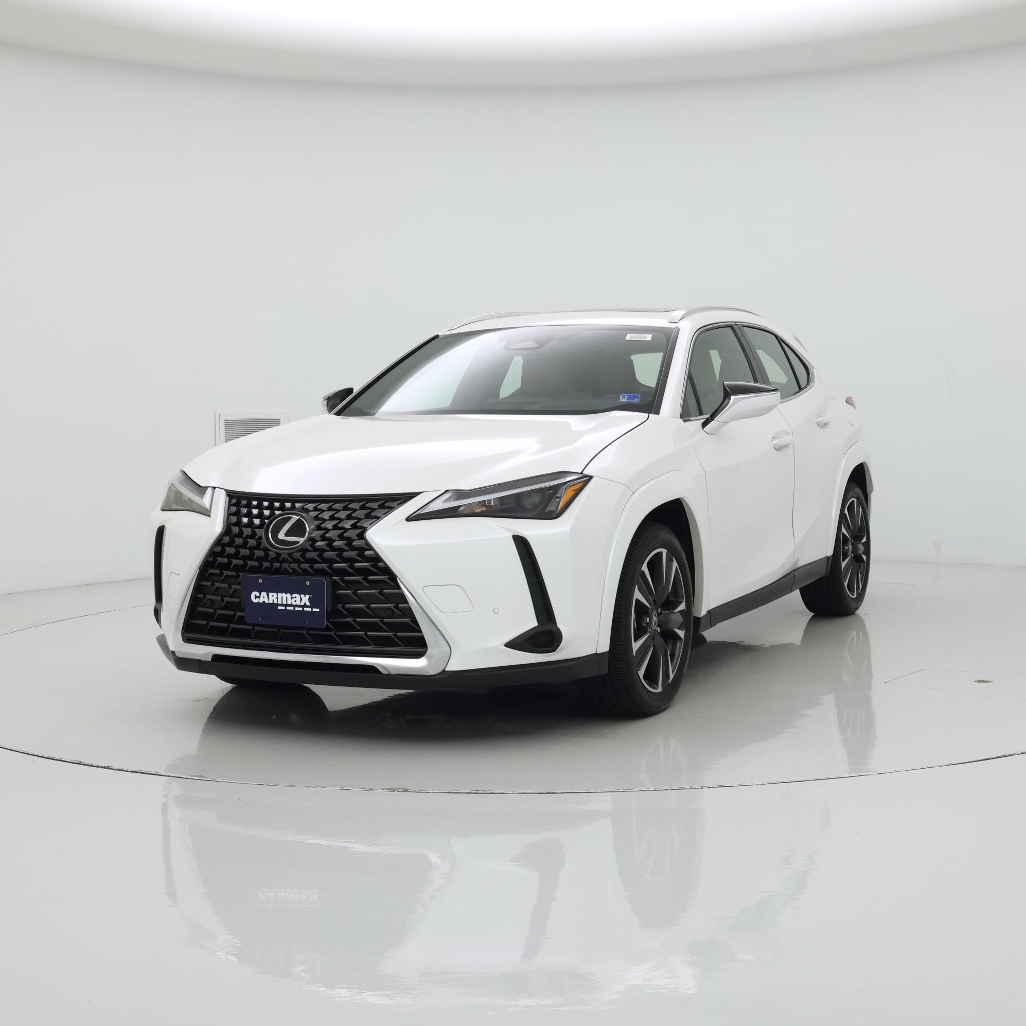 Thumbnail: 2025 Lexus UX - 4