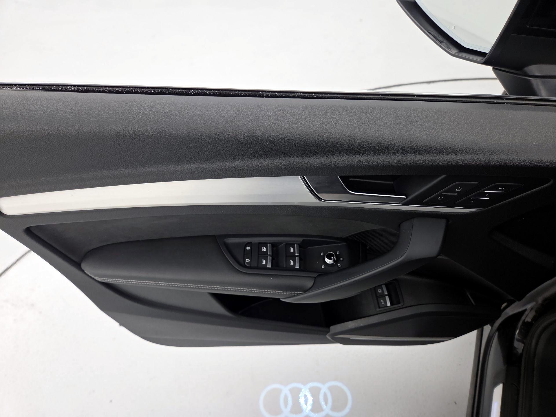 Thumbnail: 2022 Audi Q5 - 12