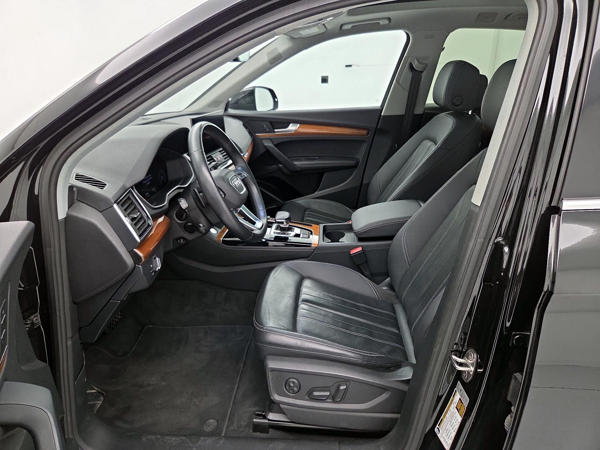 Thumbnail: 2023 Audi Q5 - 11