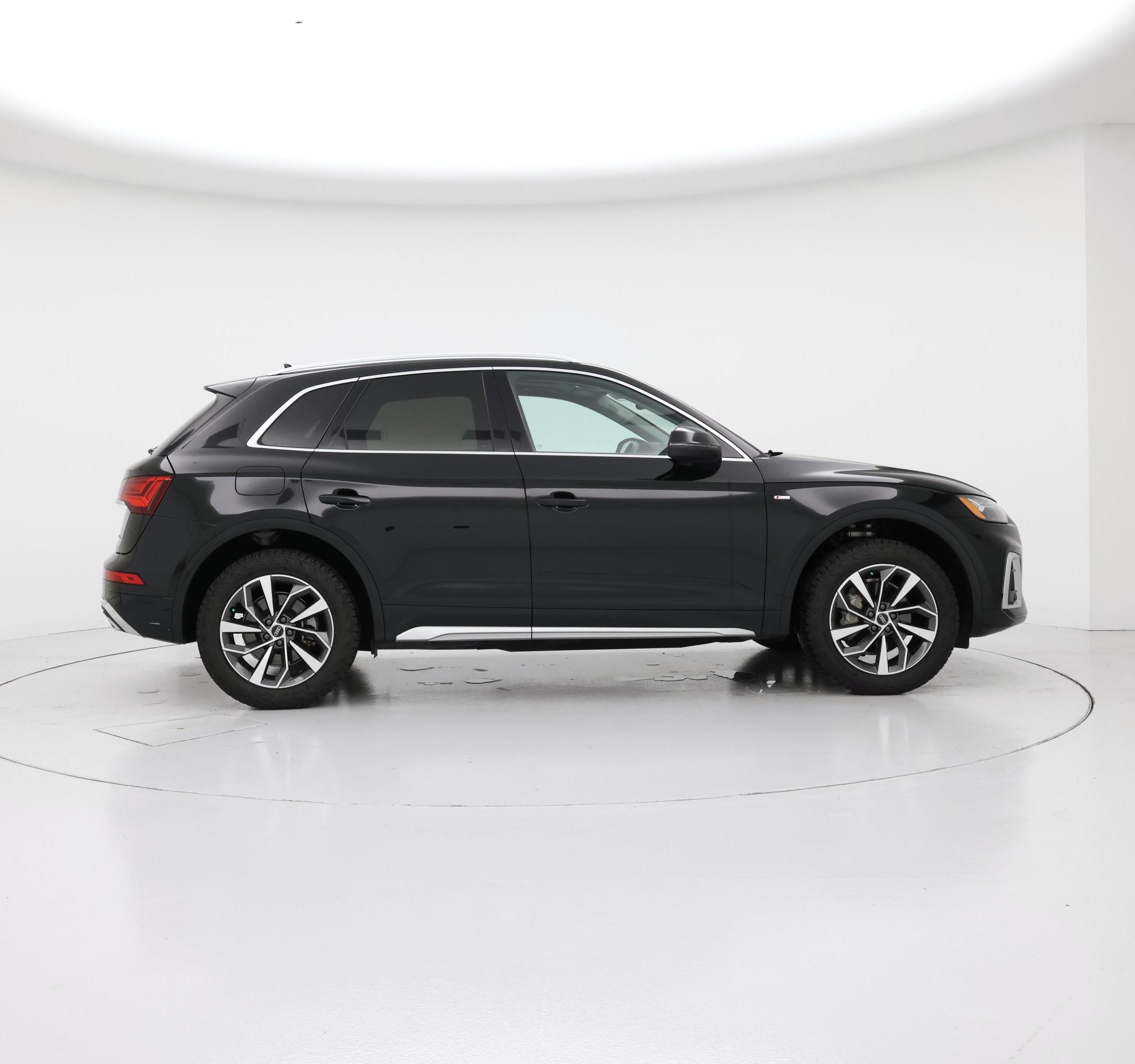 Thumbnail: 2023 Audi Q5 - 7