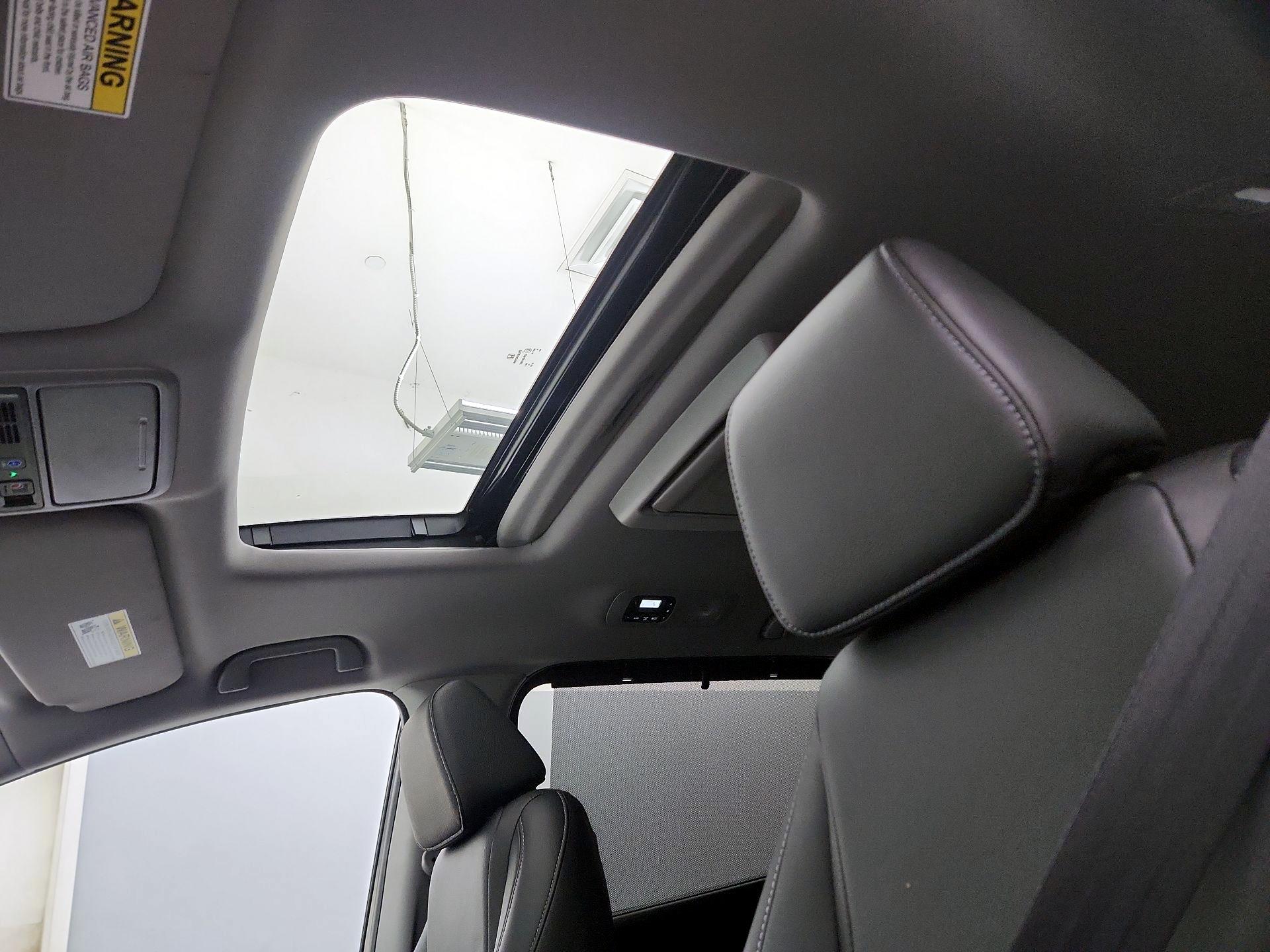 Thumbnail: 2024 Honda Odyssey - 20
