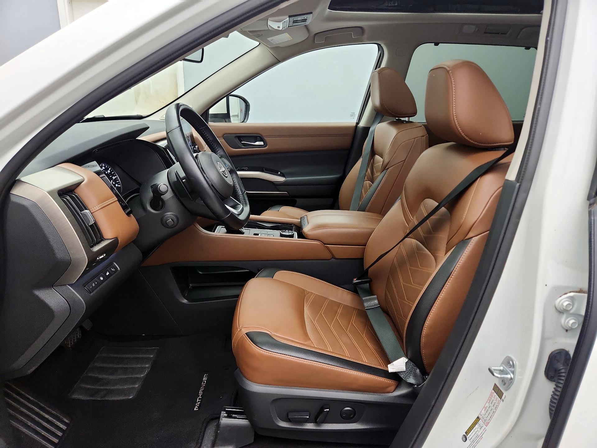 Thumbnail: 2023 Nissan Pathfinder - 11