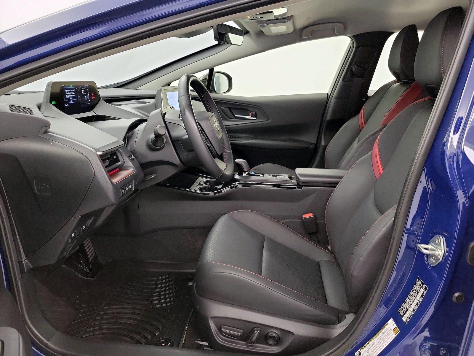 2024 Toyota Prius Prime XSE - Photo 12