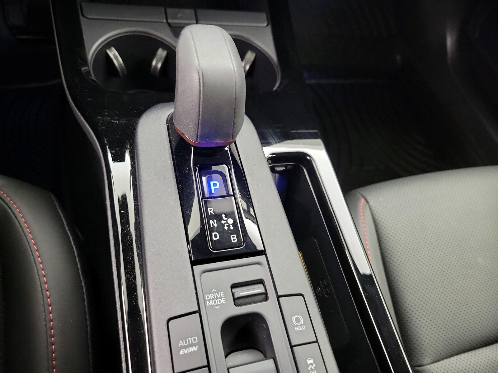 2024 Toyota Prius Prime XSE - Photo 18