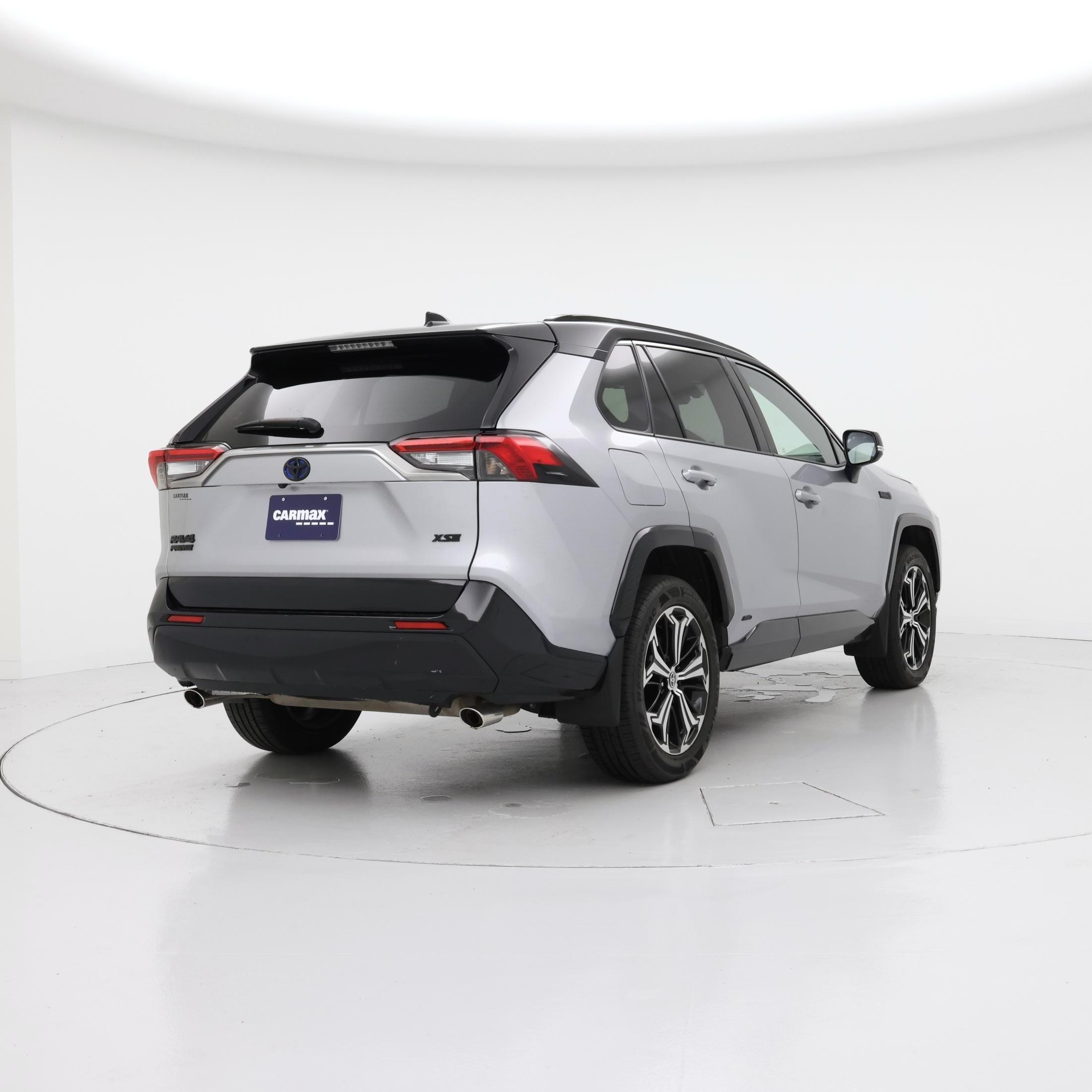 Thumbnail: 2023 Toyota RAV4 - 8