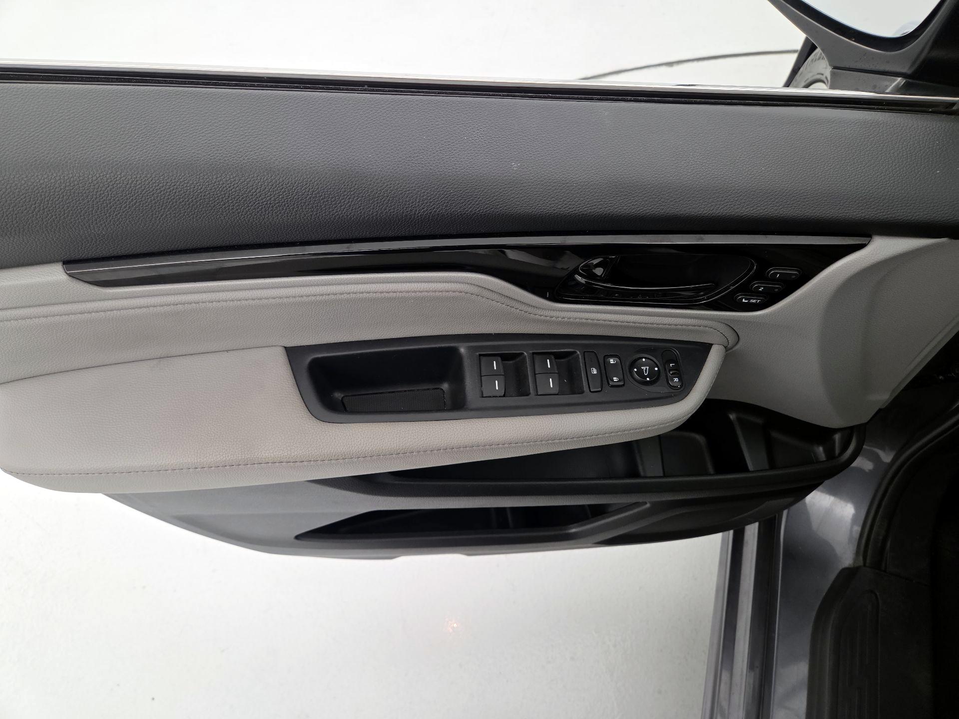 Thumbnail: 2023 Honda Odyssey - 12