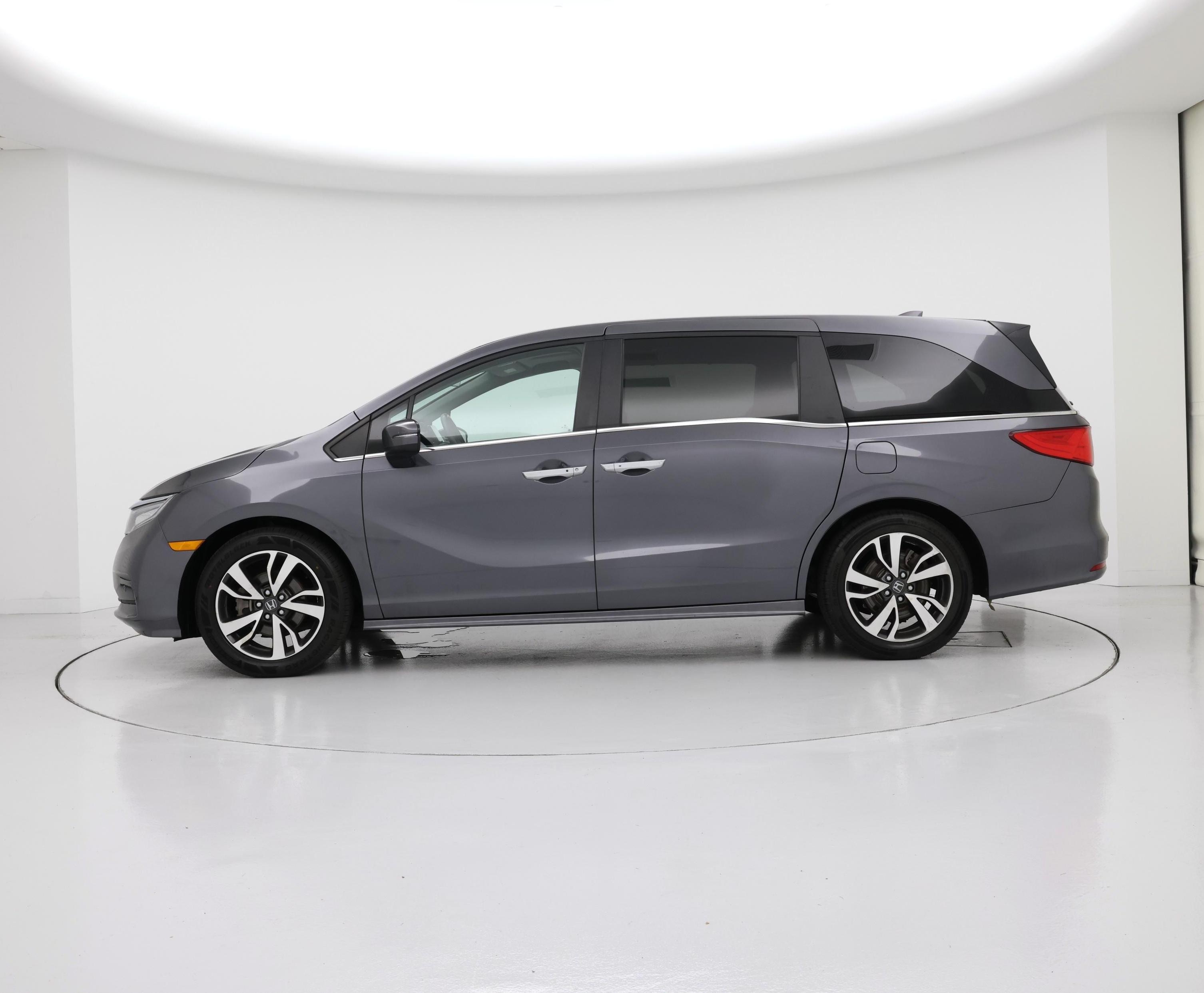 Thumbnail: 2023 Honda Odyssey - 3