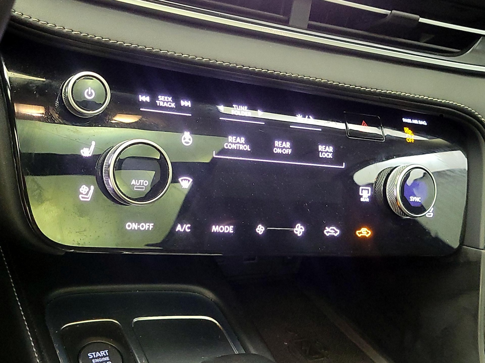 2023 INFINITI QX60 LUXE - Photo 18