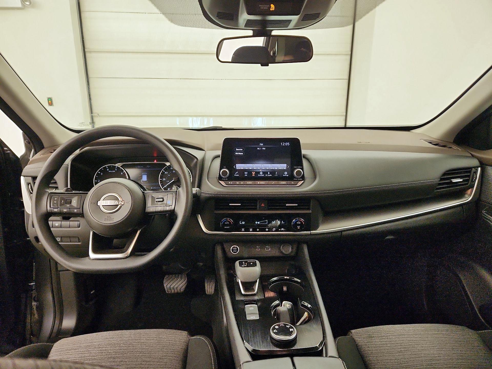 Thumbnail: 2023 Nissan Rogue - 9