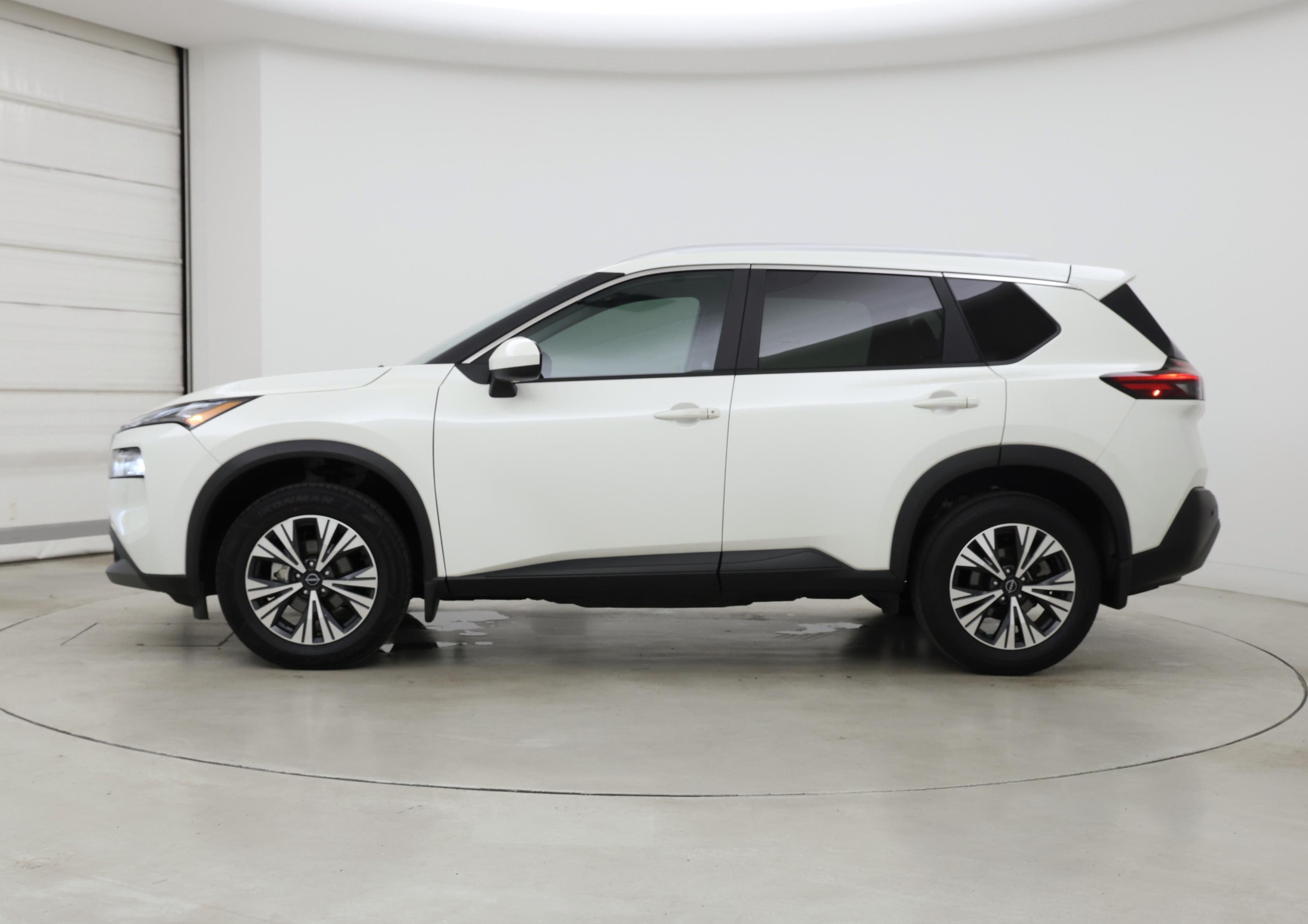 Thumbnail: 2023 Nissan Rogue - 3
