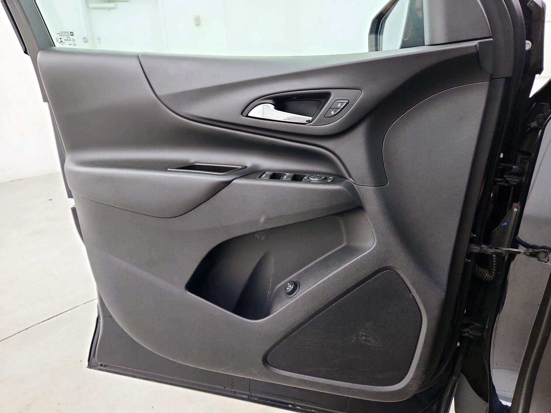 Thumbnail: 2020 Chevrolet Equinox - 12