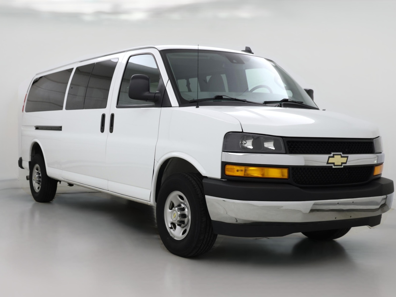 2024 Chevrolet Express Passenger LT