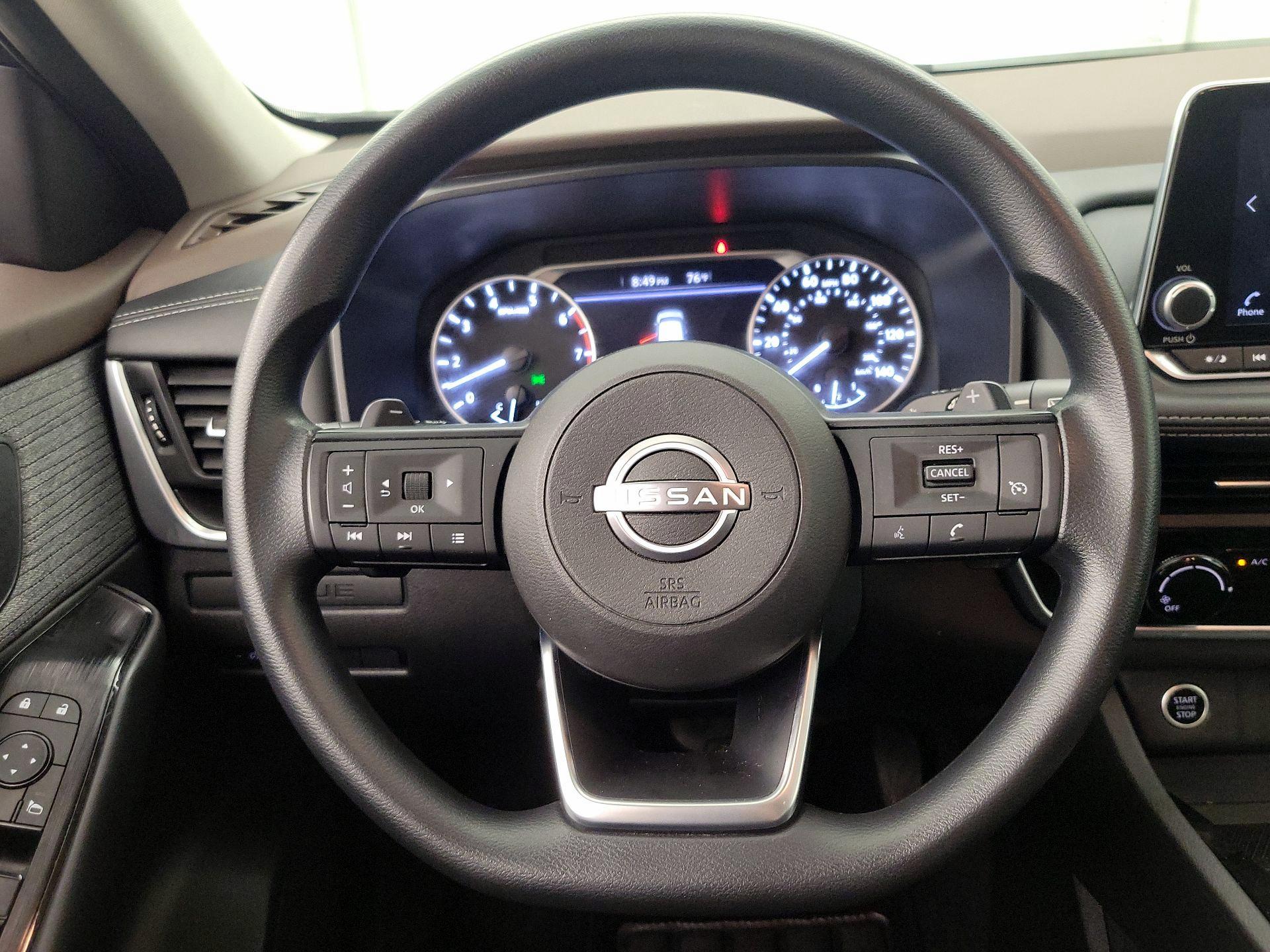 Thumbnail: 2023 Nissan Rogue - 10
