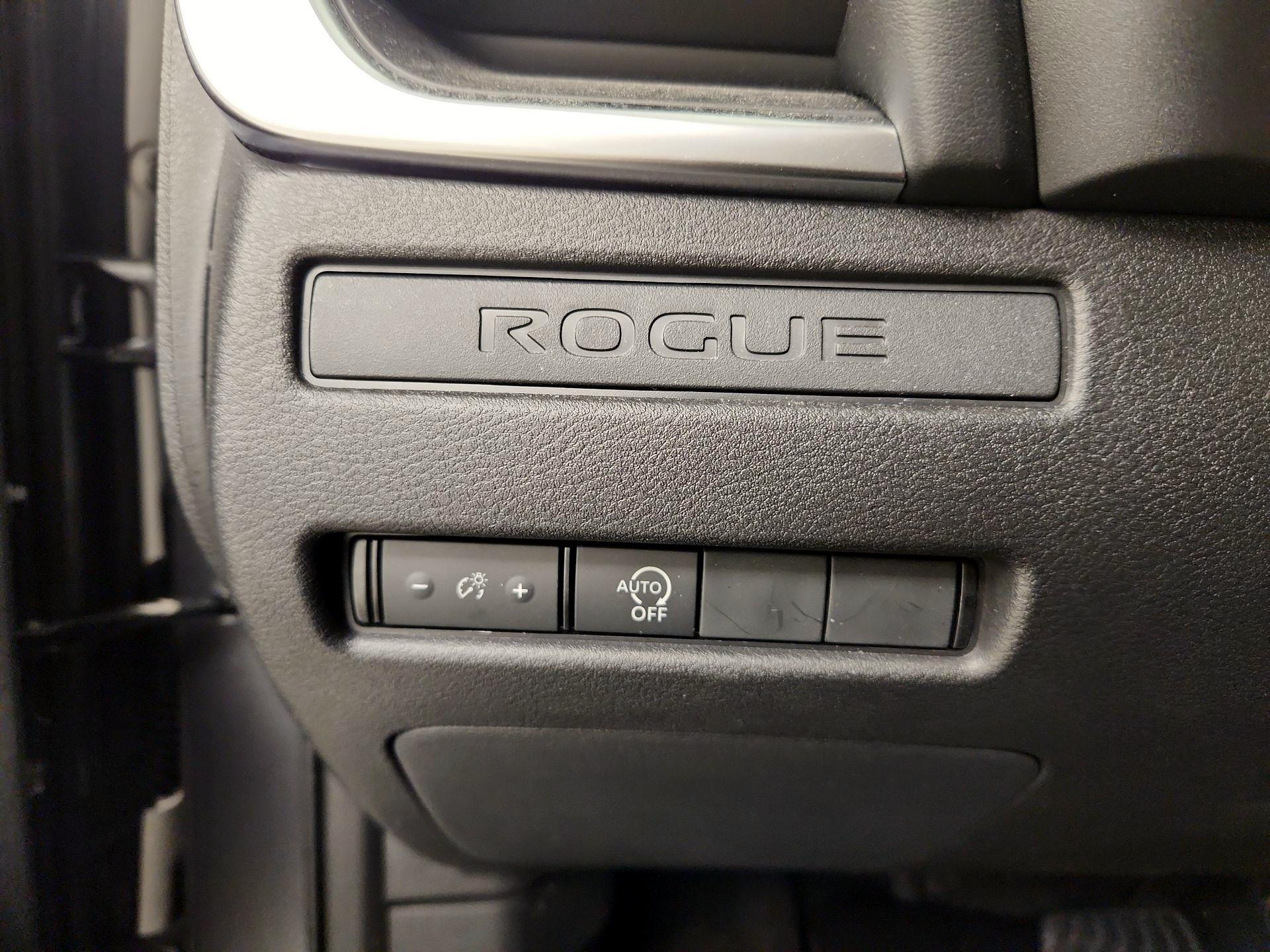 Thumbnail: 2023 Nissan Rogue - 13