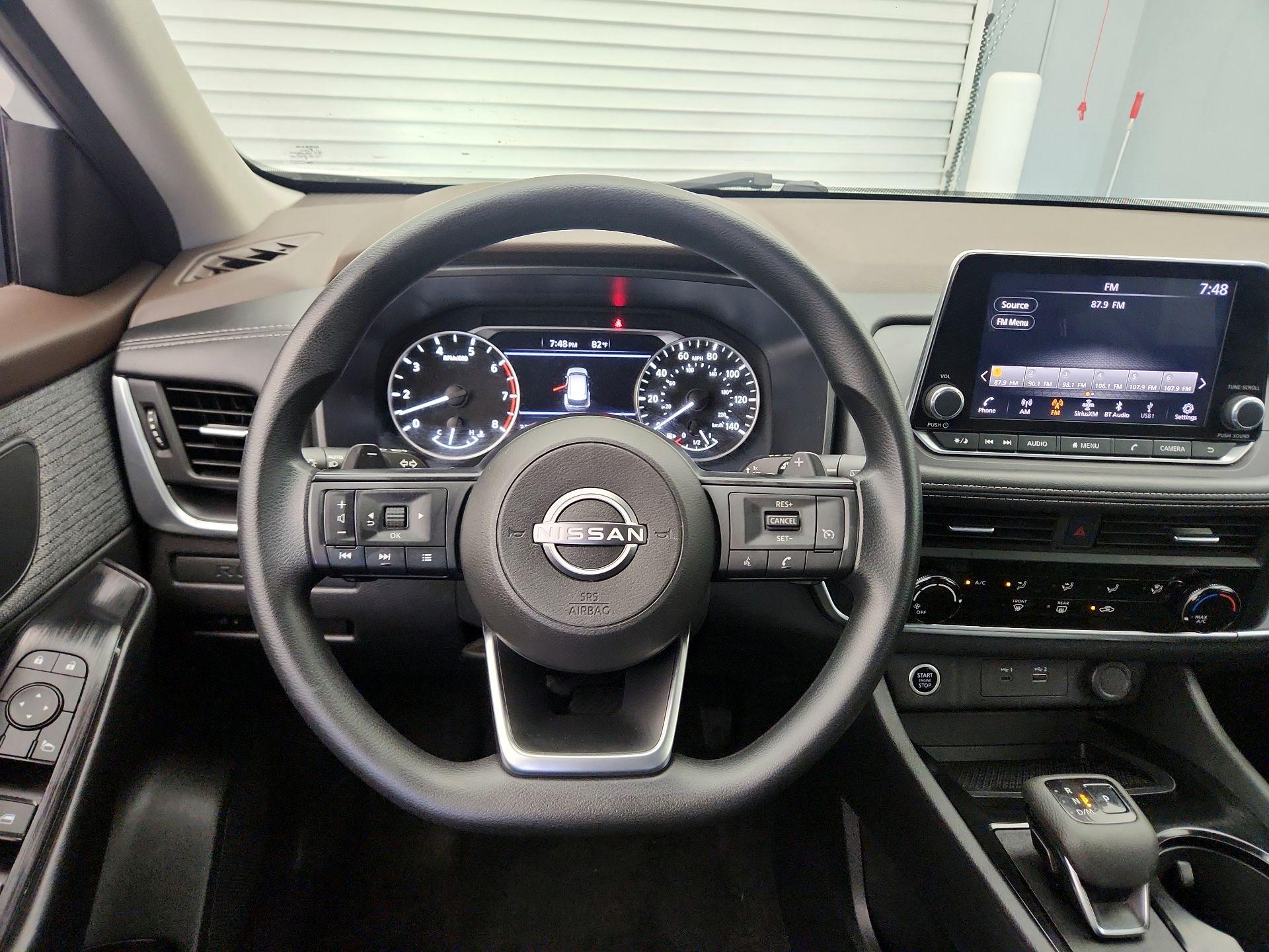 Thumbnail: 2023 Nissan Rogue - 10