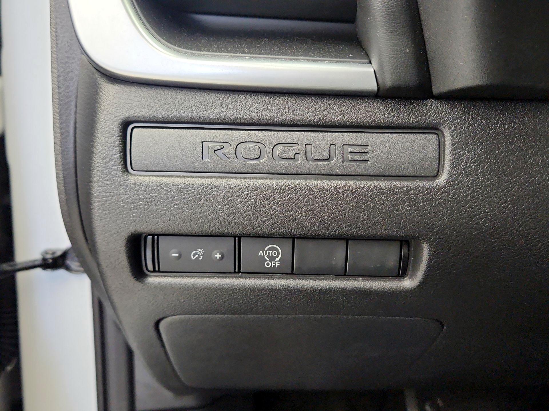 Thumbnail: 2023 Nissan Rogue - 13