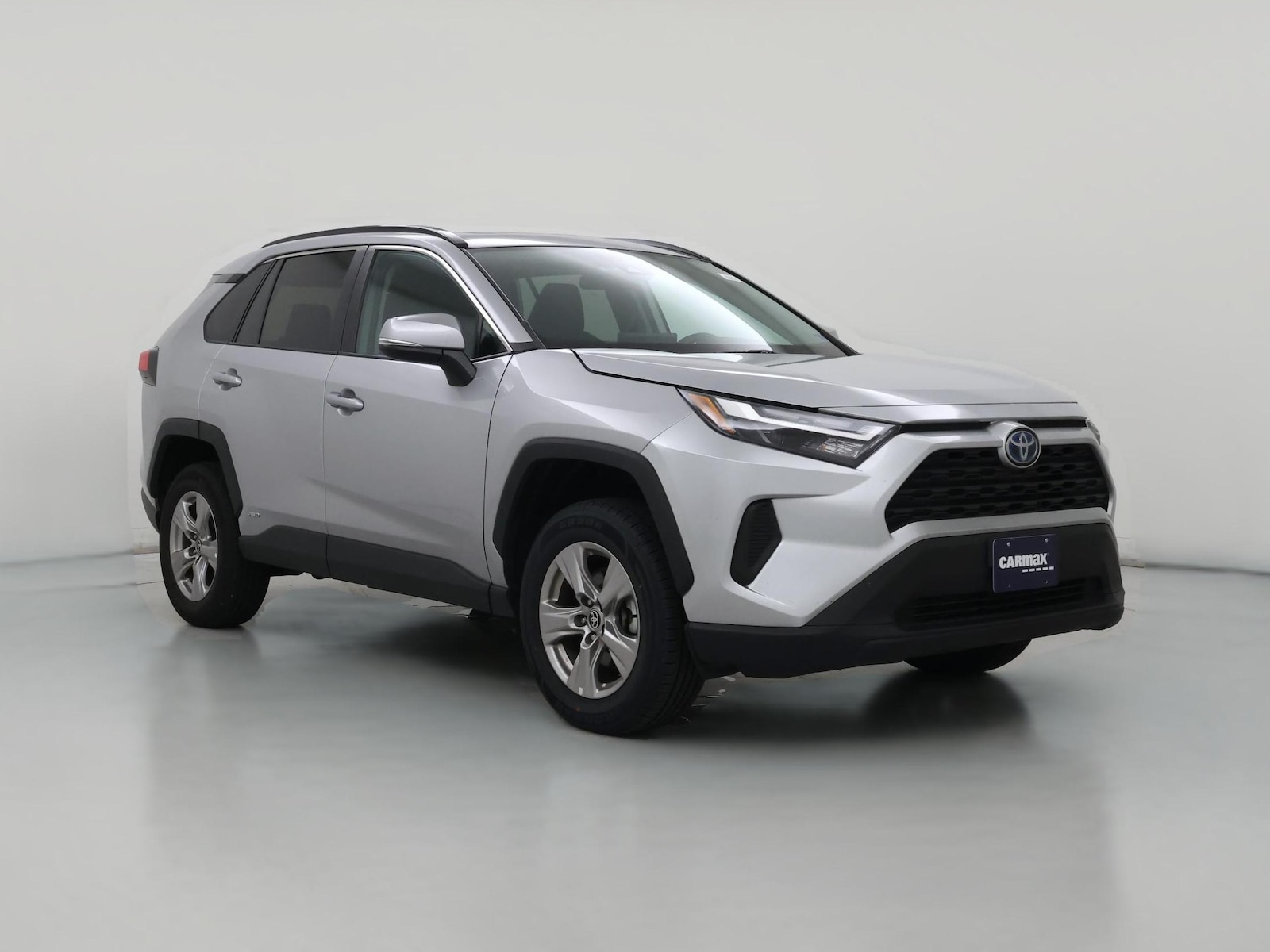 2023 Toyota RAV4 XLE - Photo 1