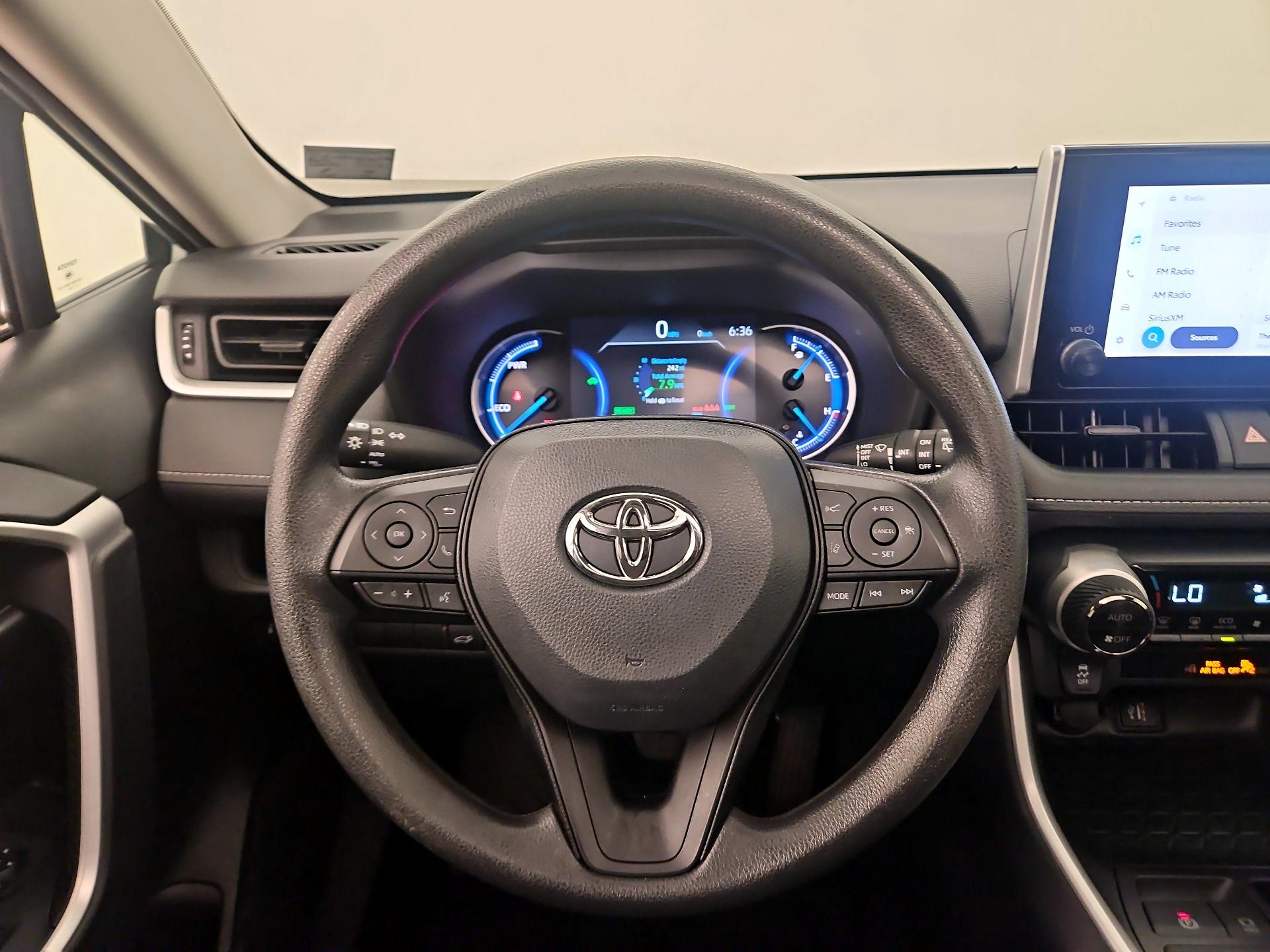 Thumbnail: 2023 Toyota RAV4 - 10