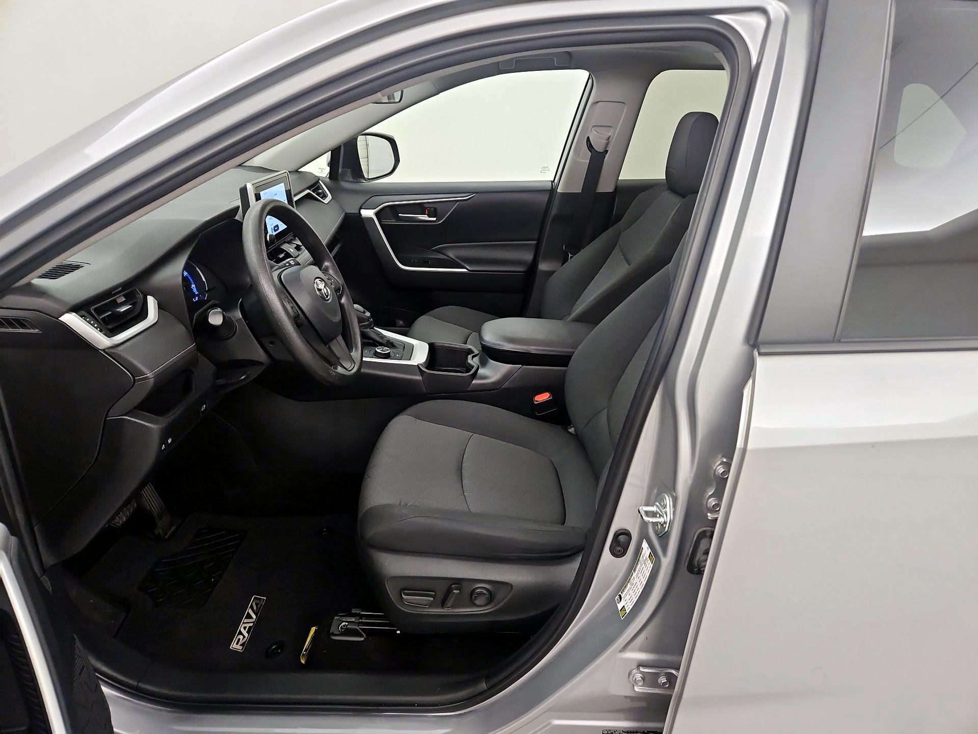 Thumbnail: 2023 Toyota RAV4 - 11