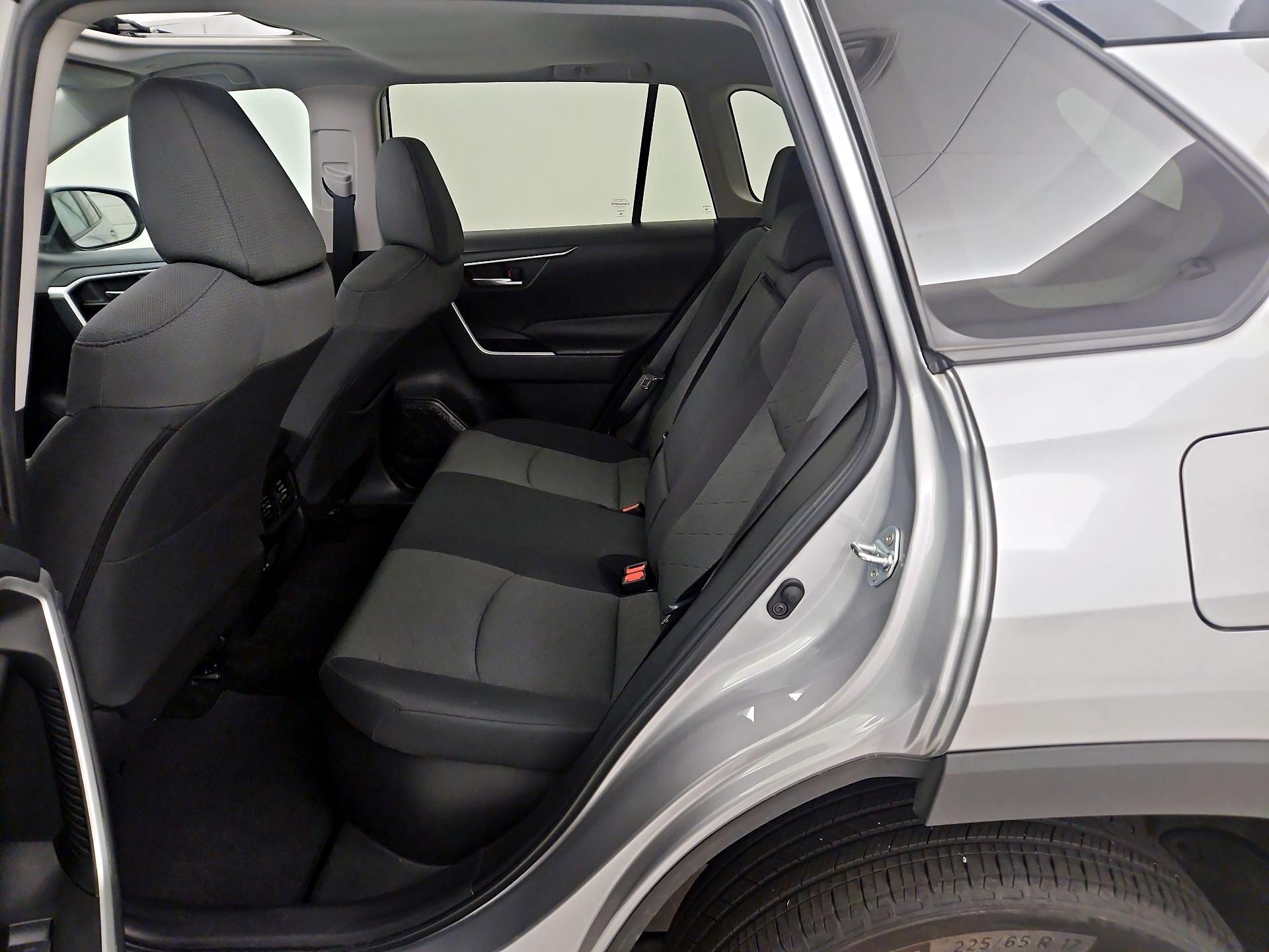 Thumbnail: 2023 Toyota RAV4 - 20
