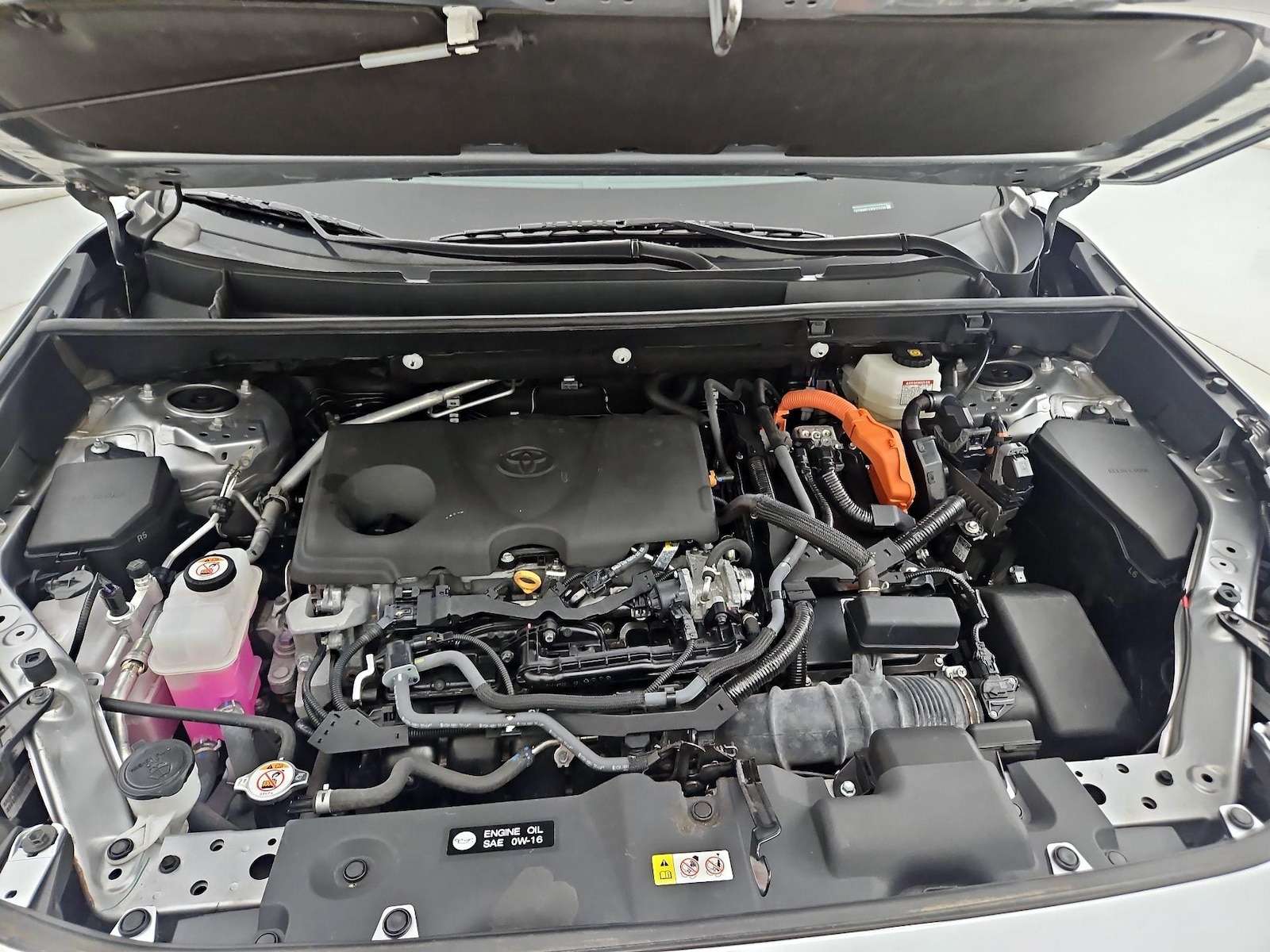 2023 Toyota RAV4 XLE - Photo 23