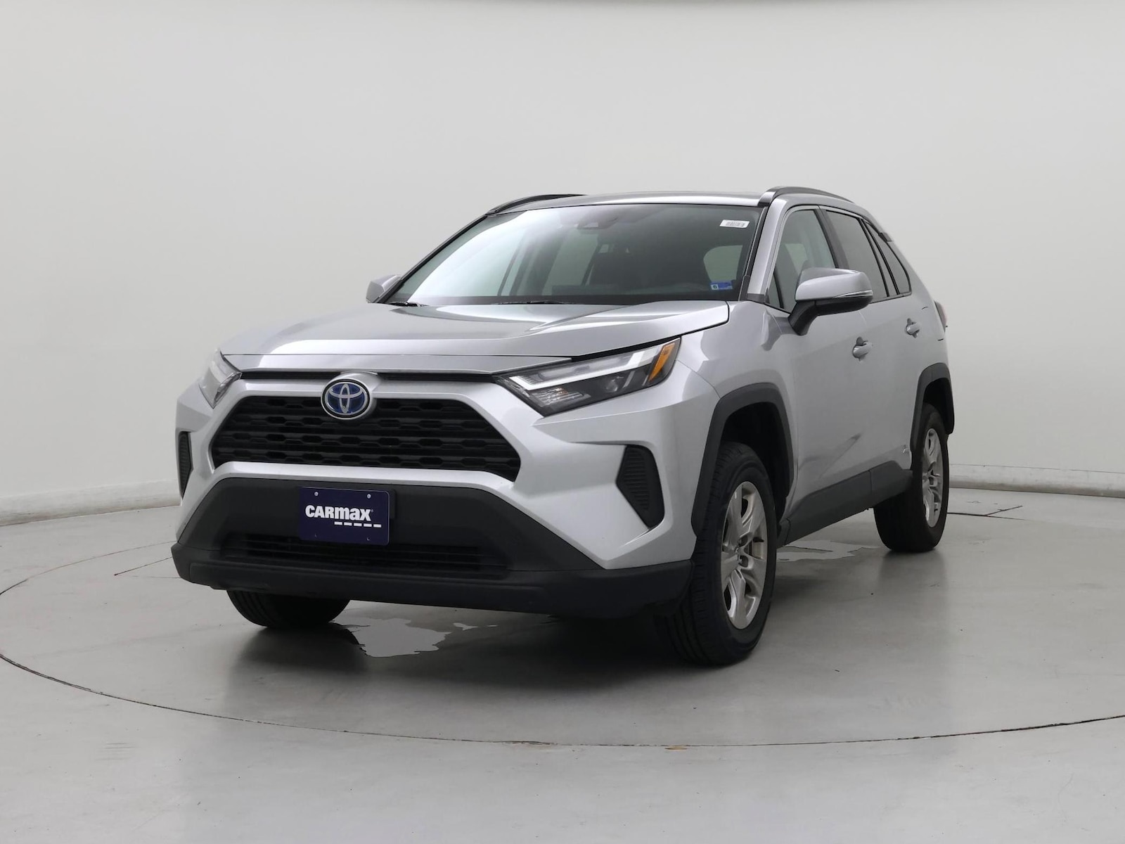 2023 Toyota RAV4 XLE - Photo 5